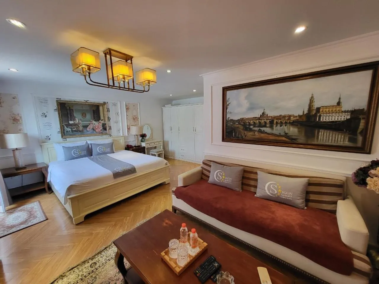 Bed in Saigon By Night Luxury Hotel