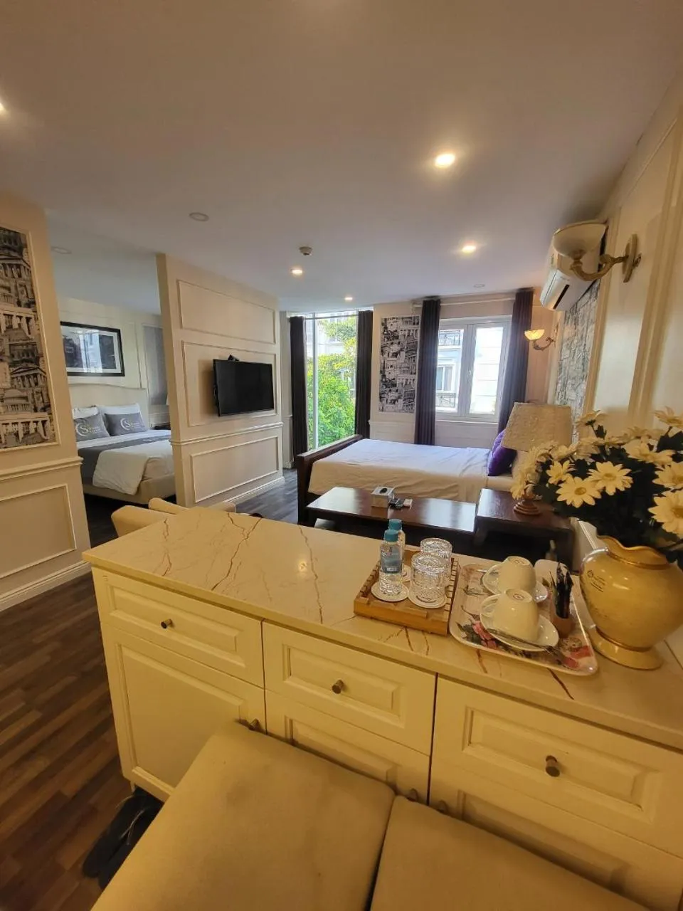 Saigon By Night Luxury Hotel