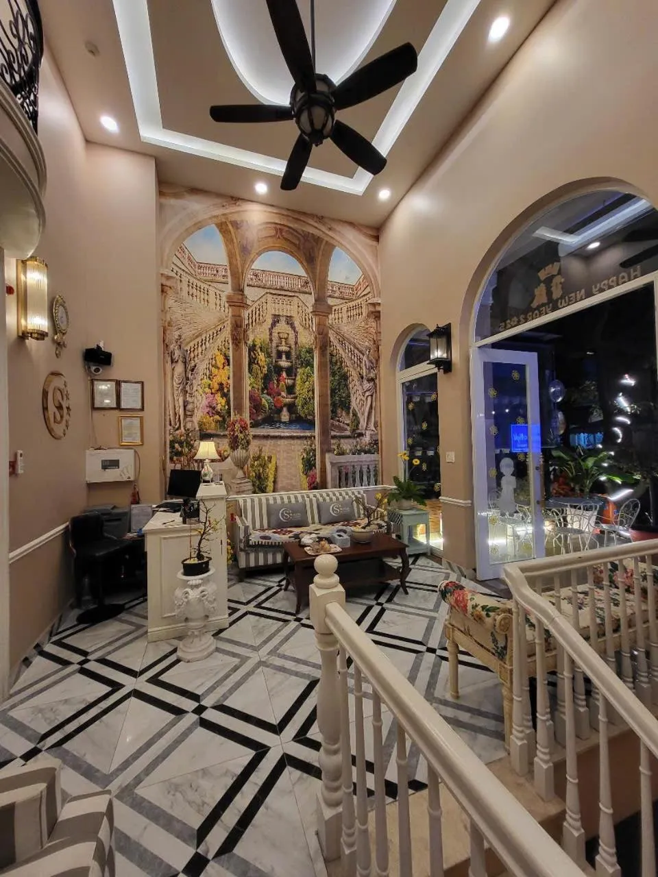 Saigon By Night Luxury Hotel