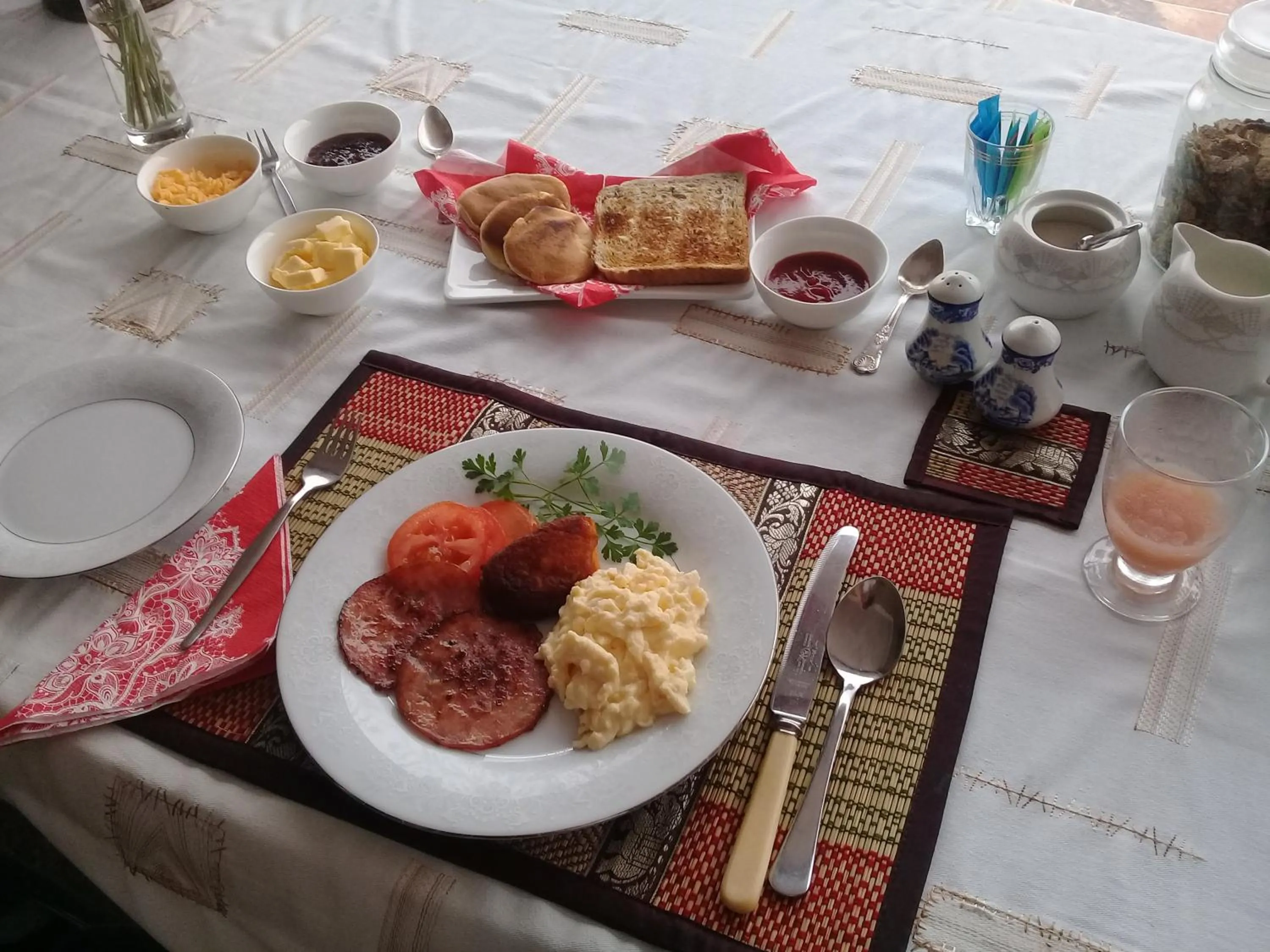 Breakfast in Traveller's Rest, Reebok