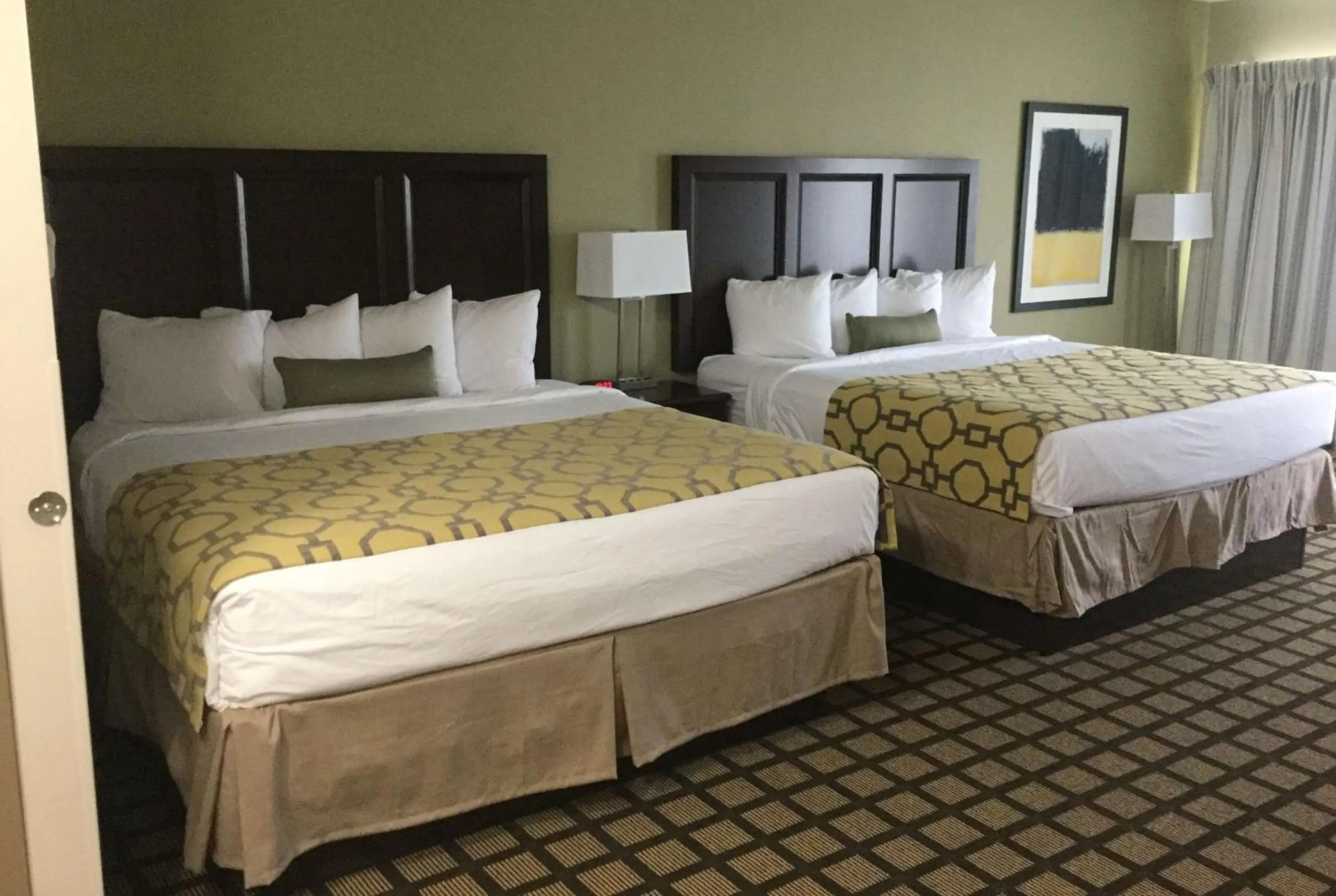 Photo of the whole room, Bed in Baymont by Wyndham Page Lake Powell