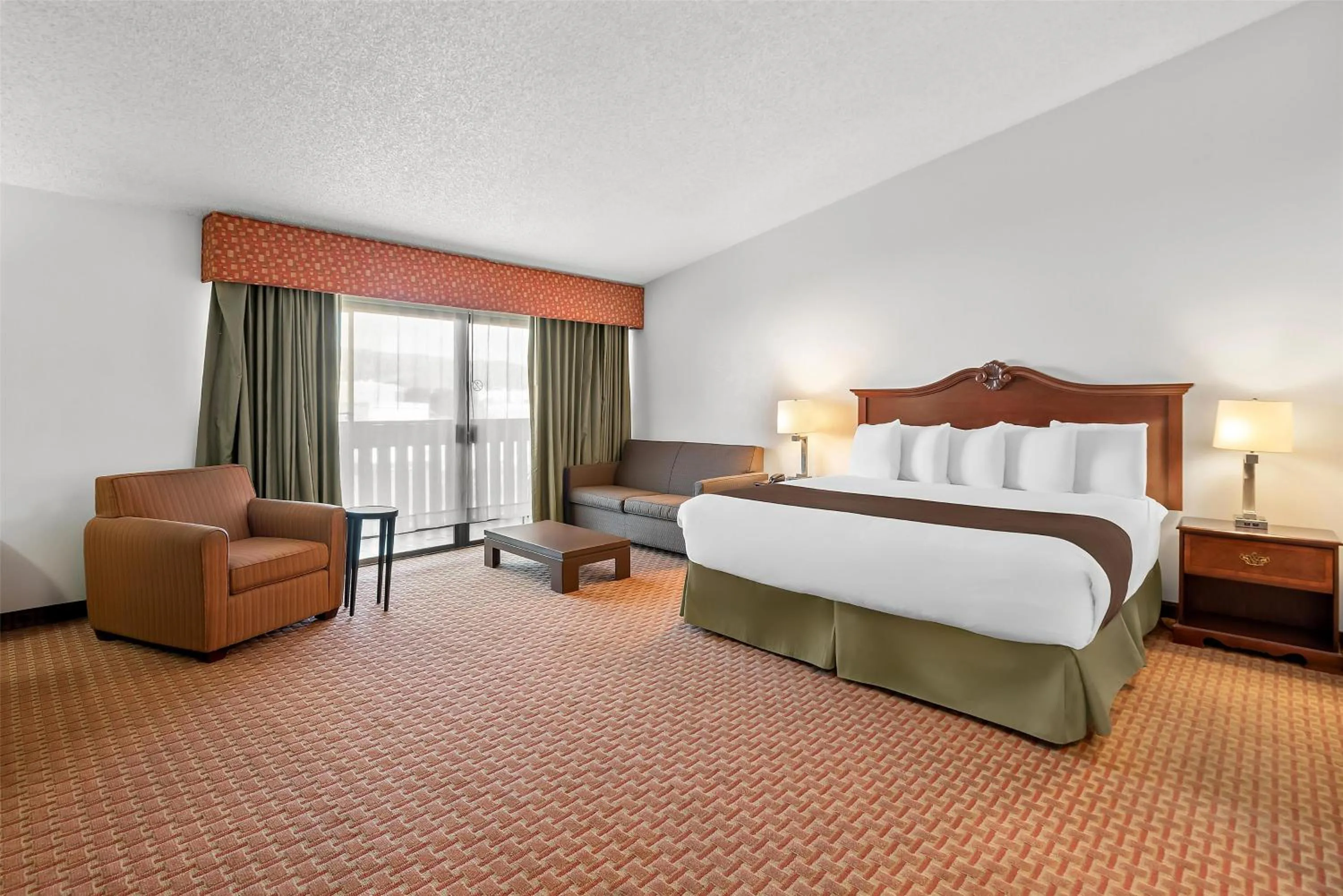 Bedroom, Bed in Best Western Chieftain Inn