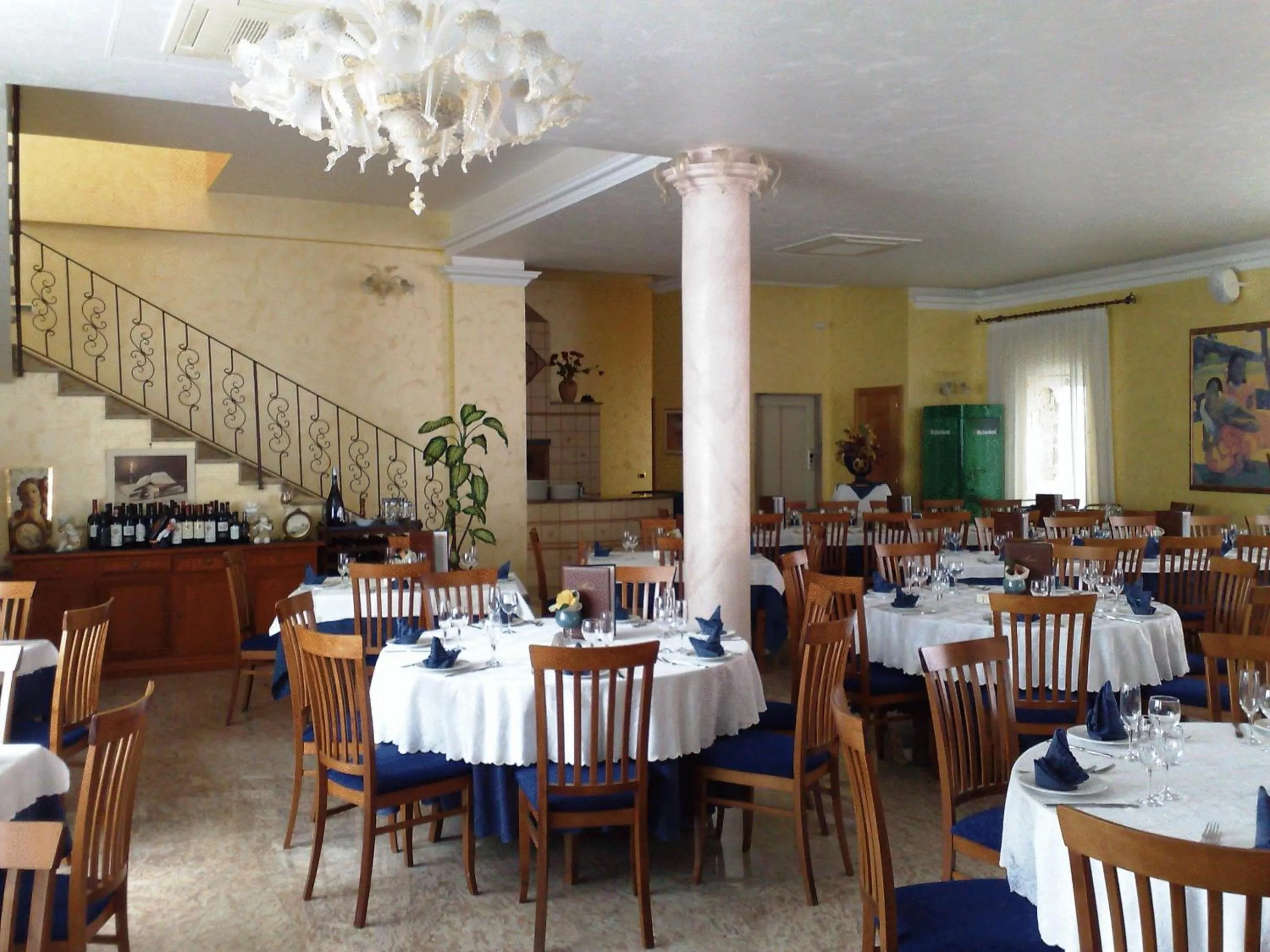 Restaurant/places to eat in Hotel Ristorante Cordial