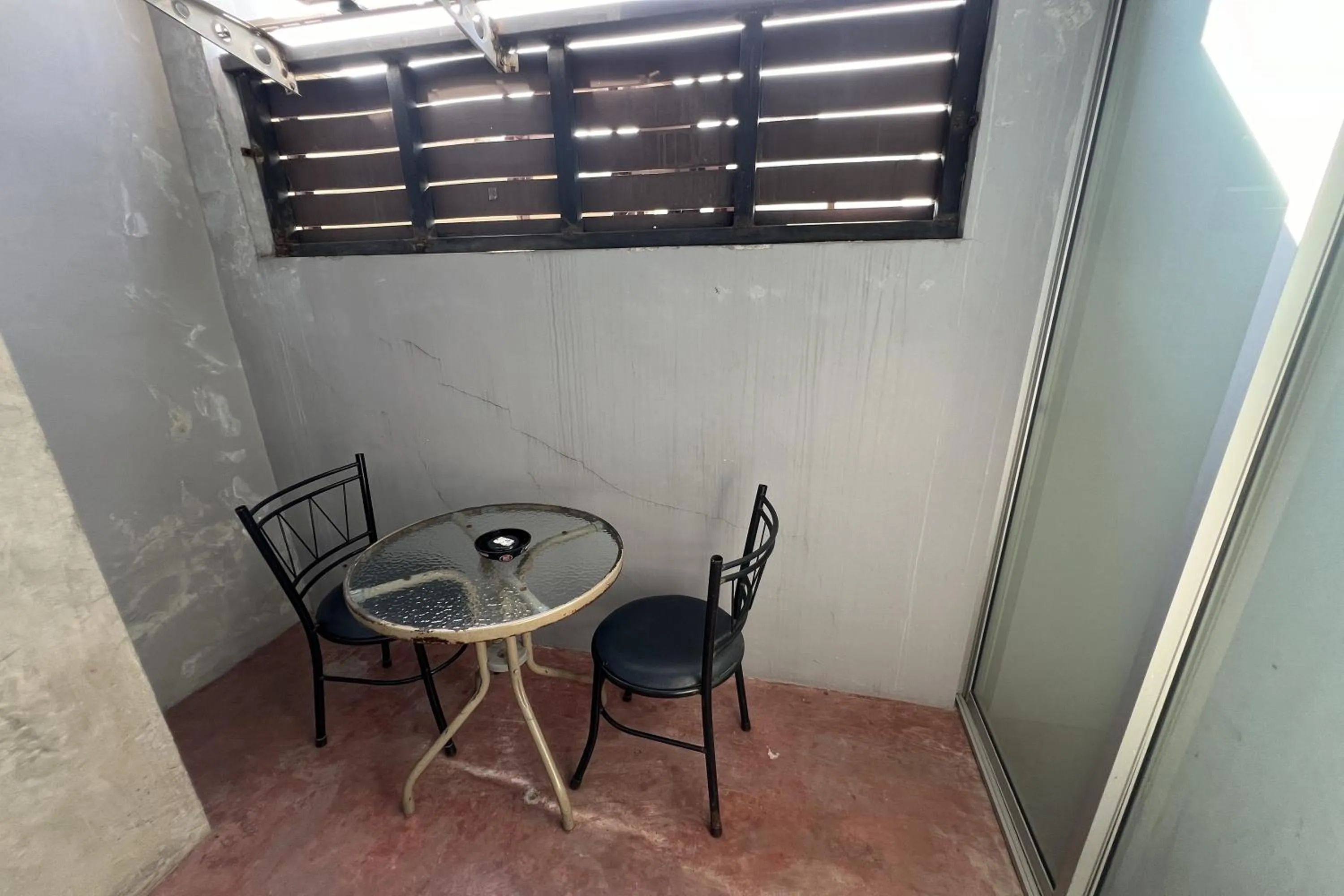 Patio in Eurna Resort Hotel