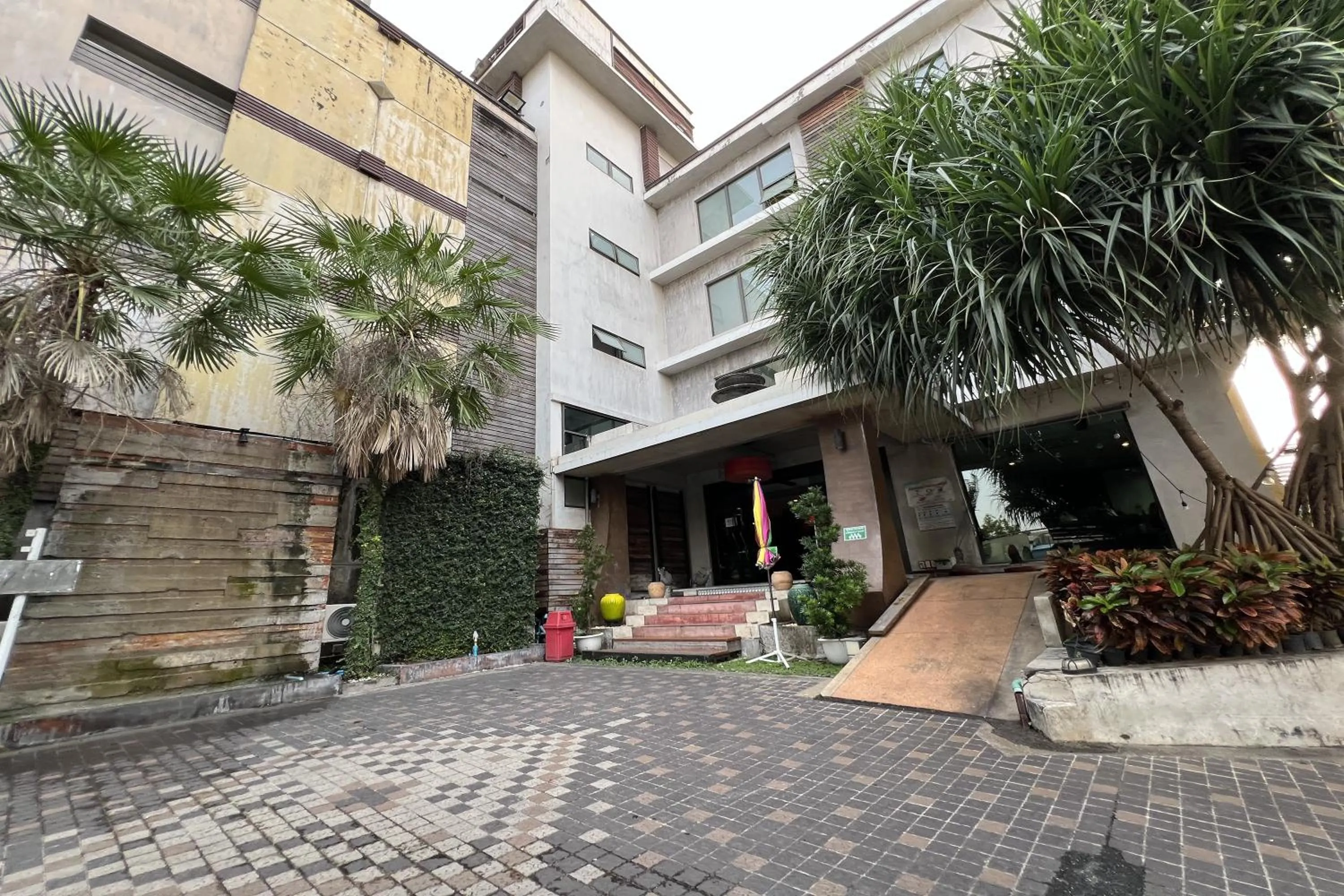 Property building in Eurna Resort Hotel