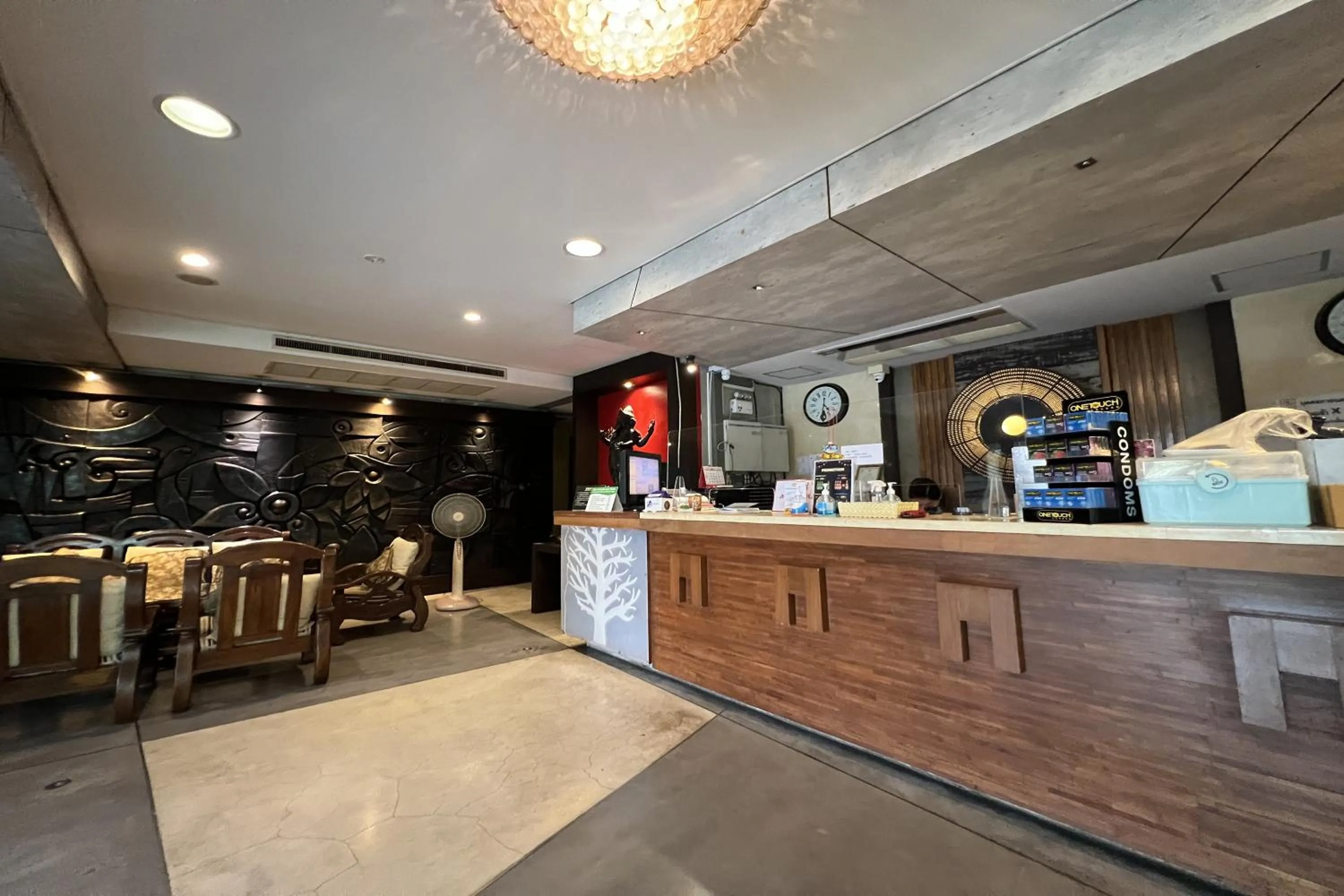 Restaurant/places to eat in Eurna Resort Hotel