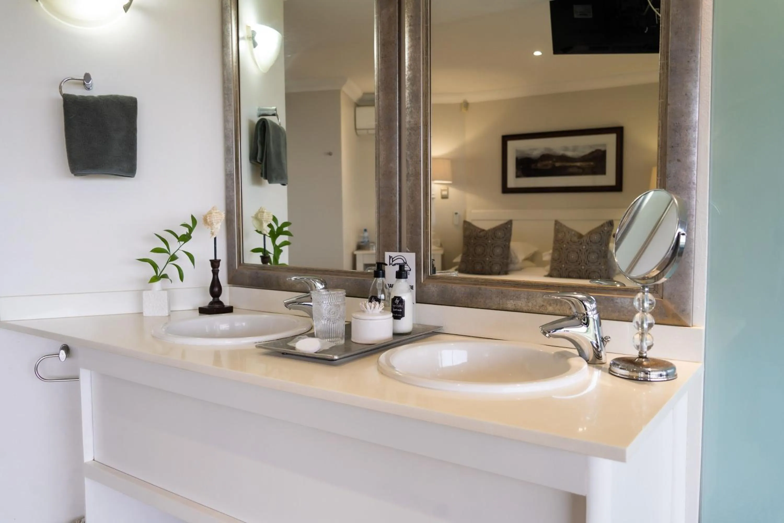 Bathroom in Supertubes Guesthouse