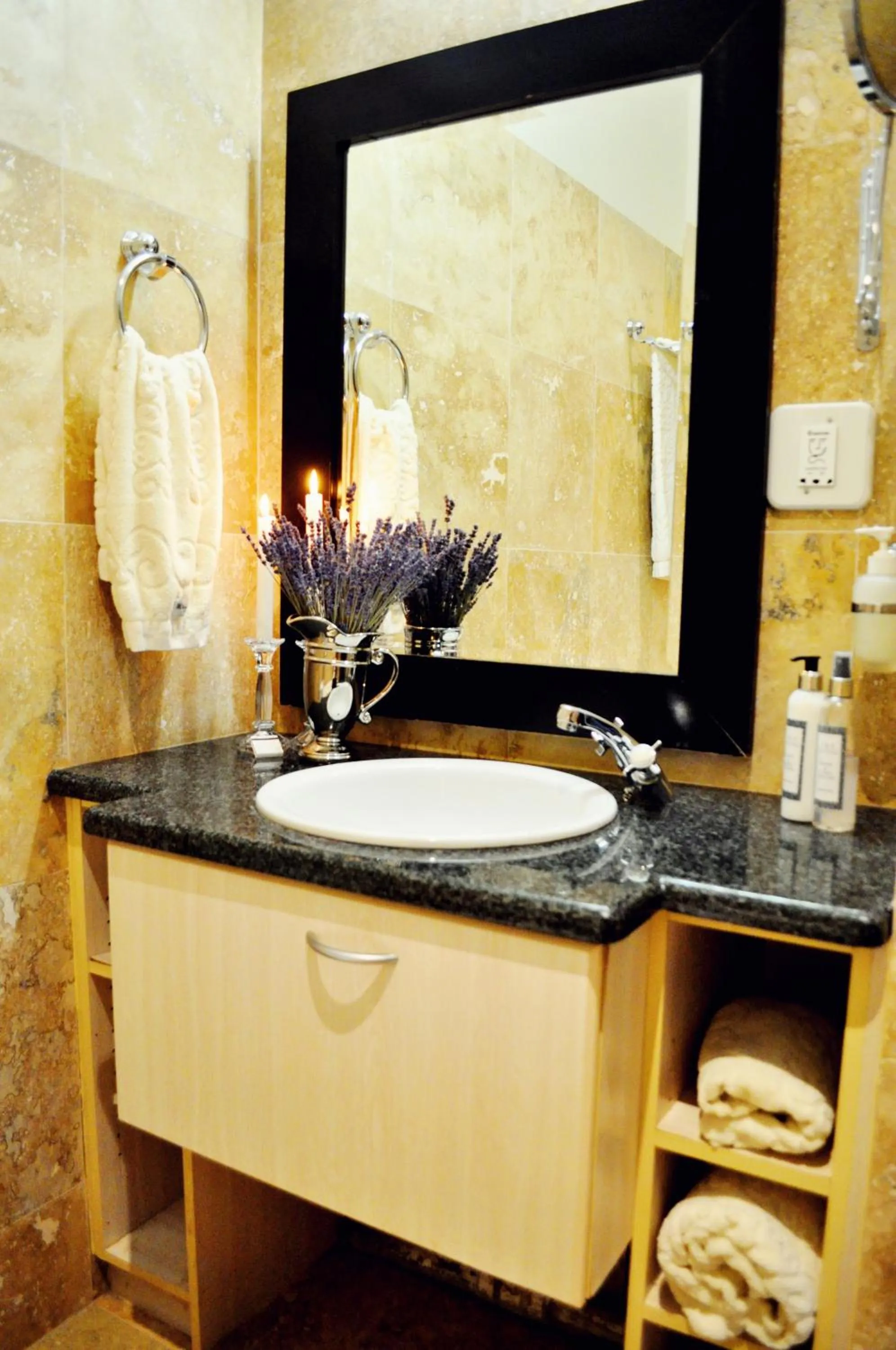 Bathroom in Supertubes Guesthouse