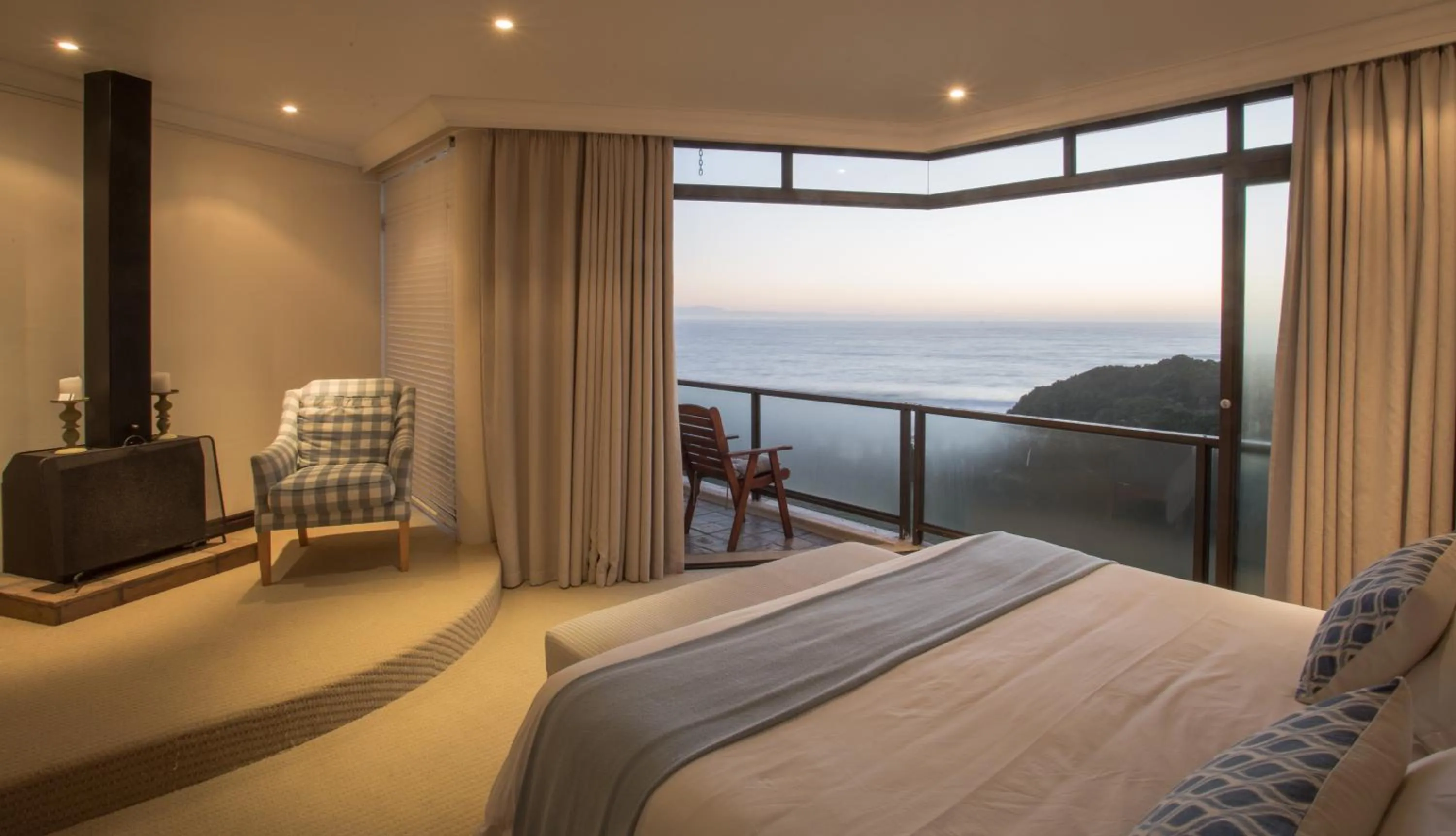 Photo of the whole room, Bed in Supertubes Guesthouse