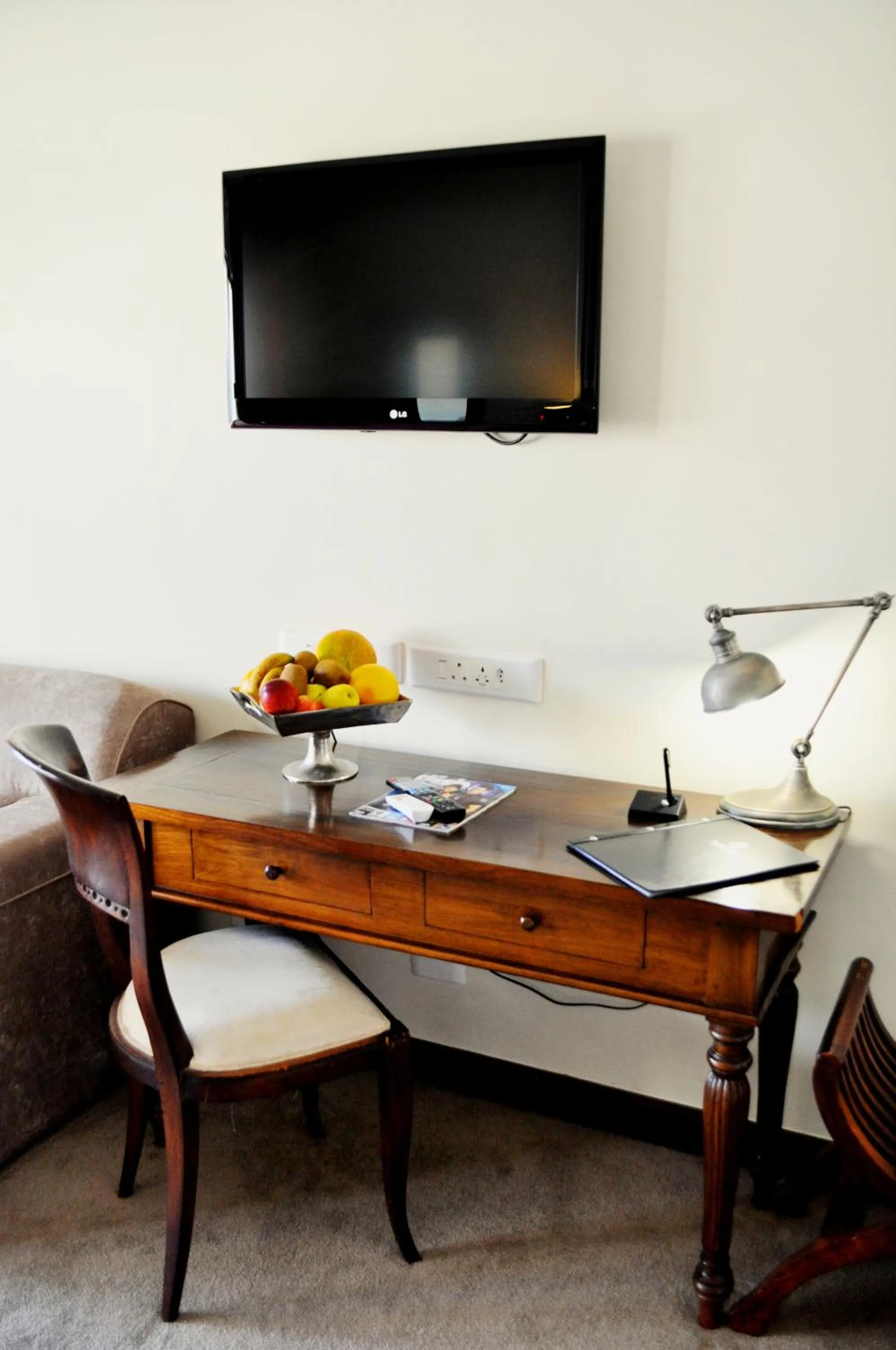 TV and multimedia in Supertubes Guesthouse