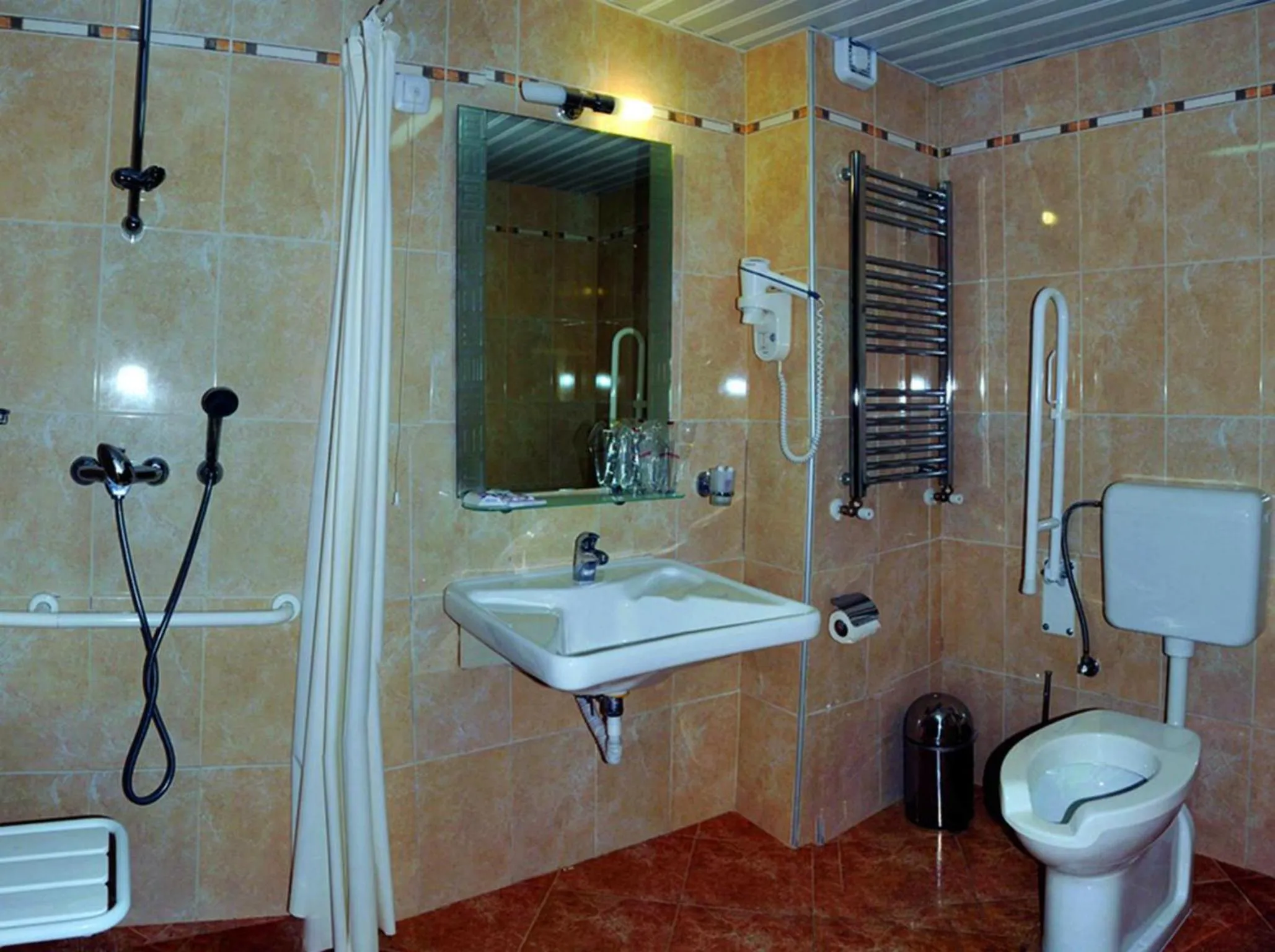 Bathroom in Hotel Granit