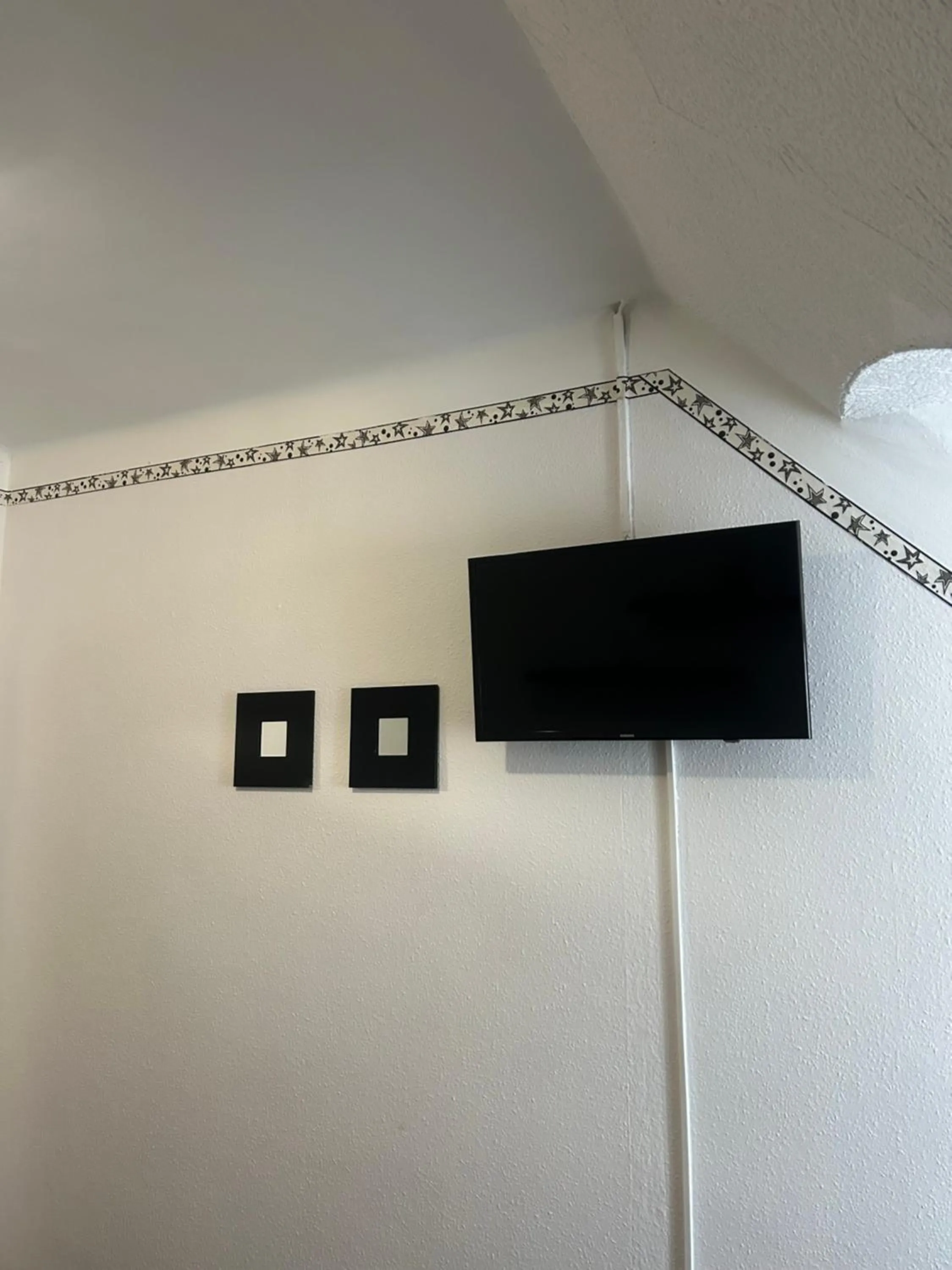 TV and multimedia in Romantik Étterem - Panzió