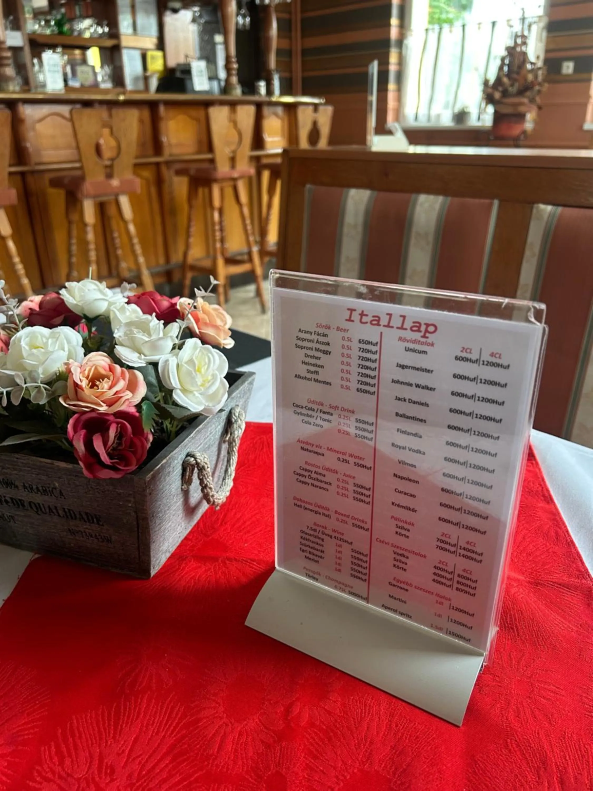 Restaurant/places to eat in Romantik Étterem - Panzió