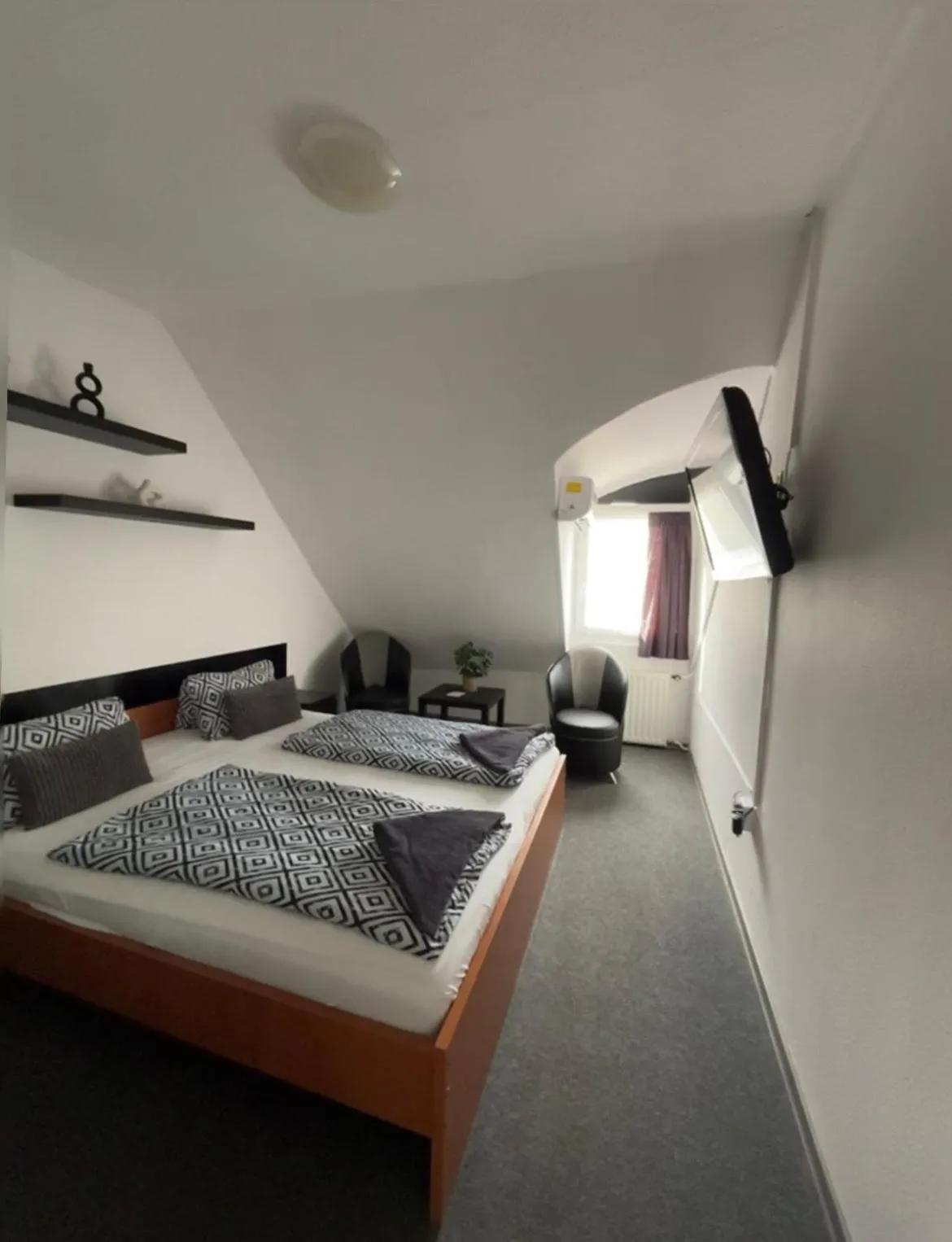 Other, Bed in Romantik Étterem - Panzió