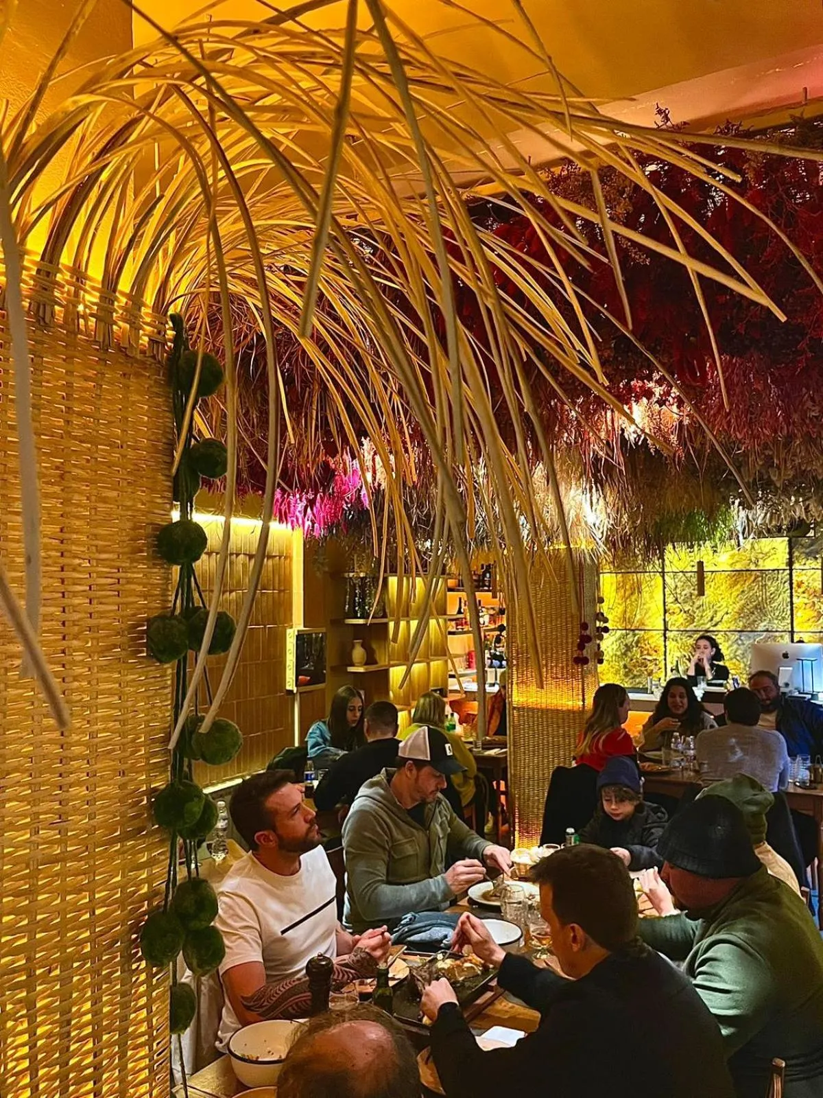 Property building in Hotel Internacional