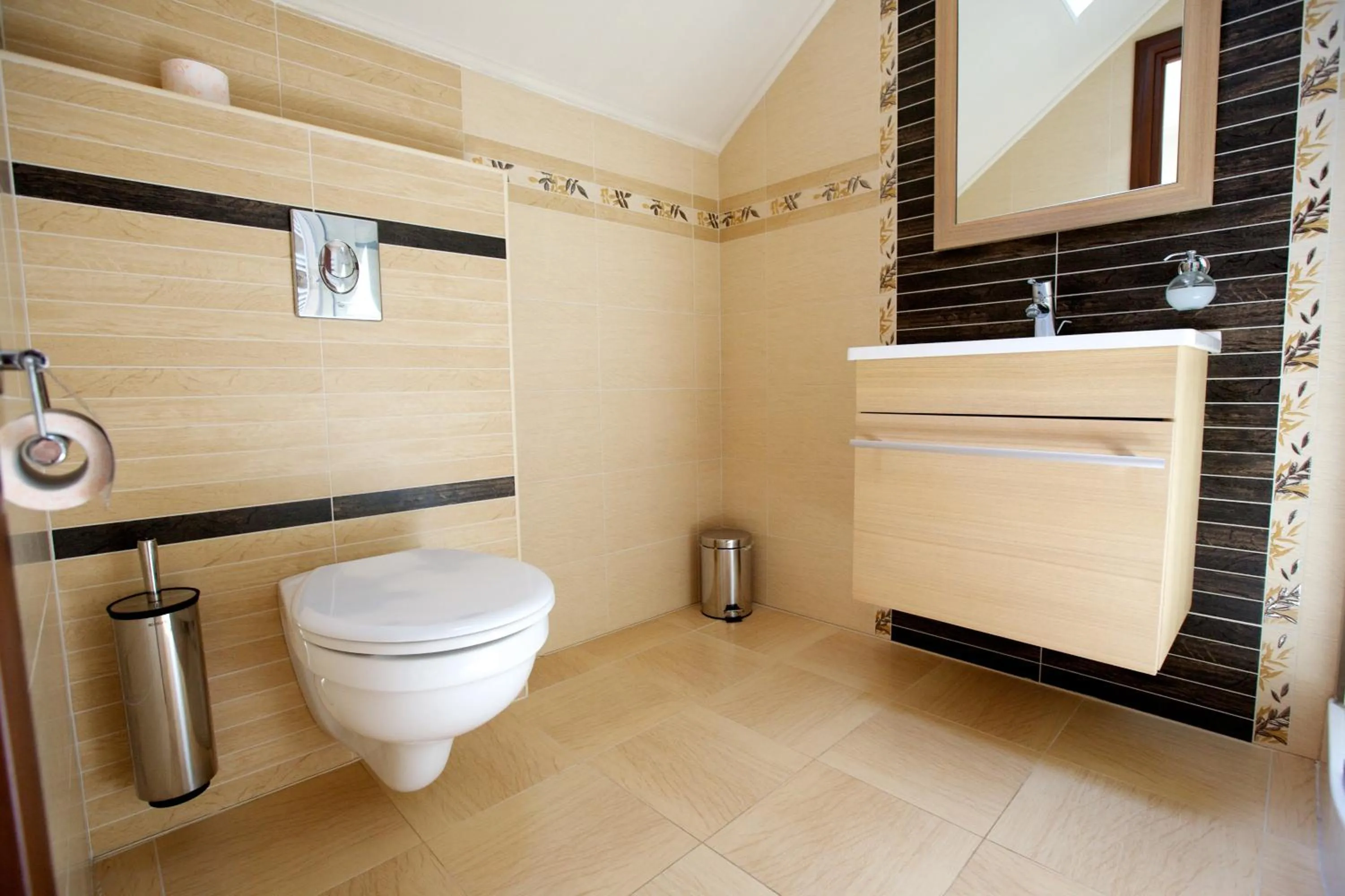 Bathroom in Airport Wellness Panzio