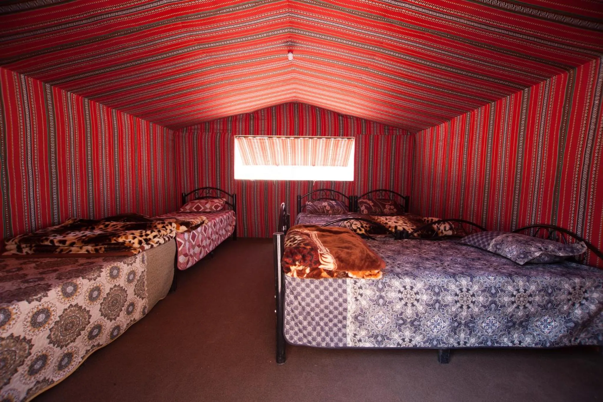 Bedroom, Bed in Arabian Nights