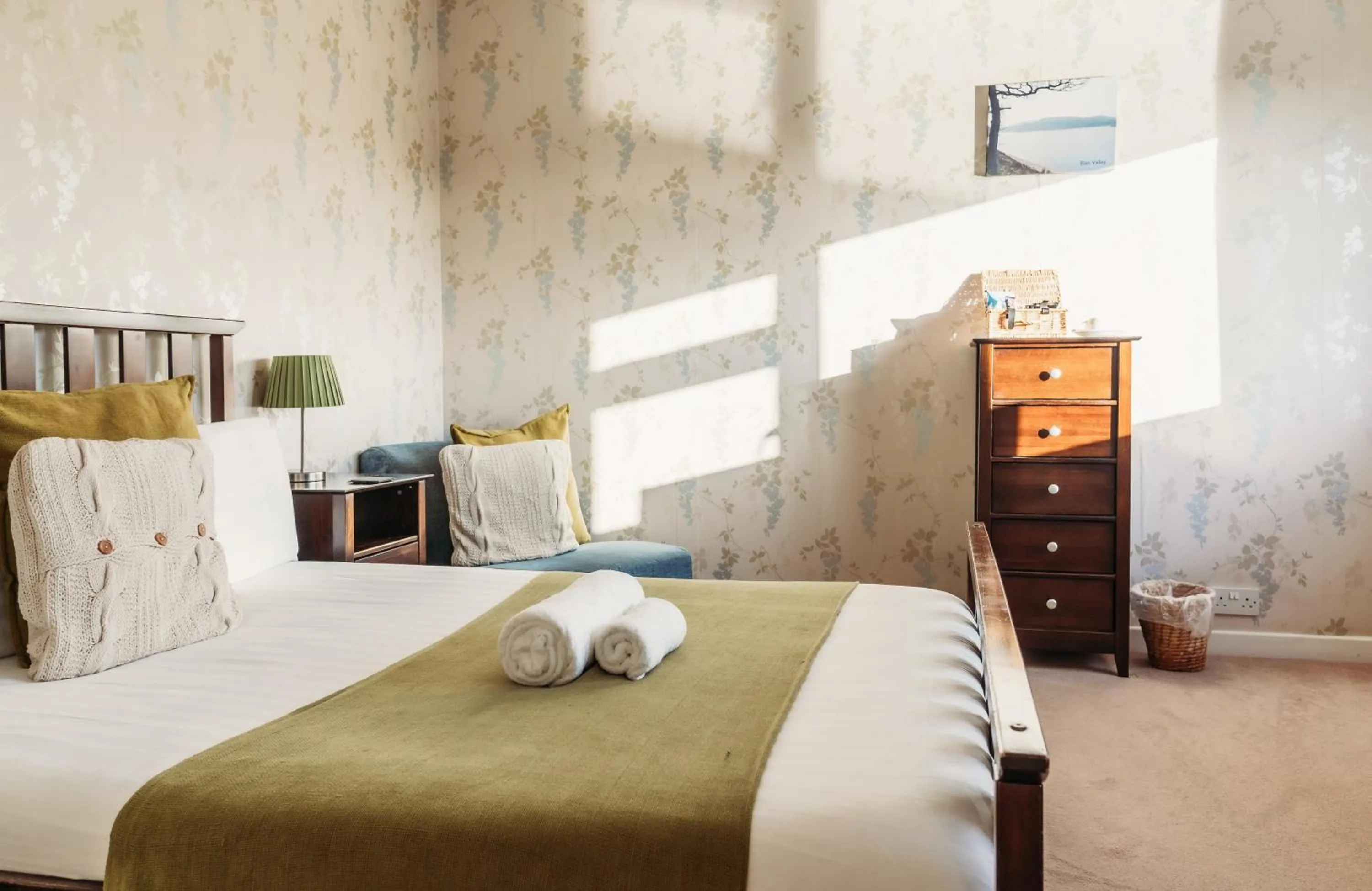 Bed in Three Wells B&B