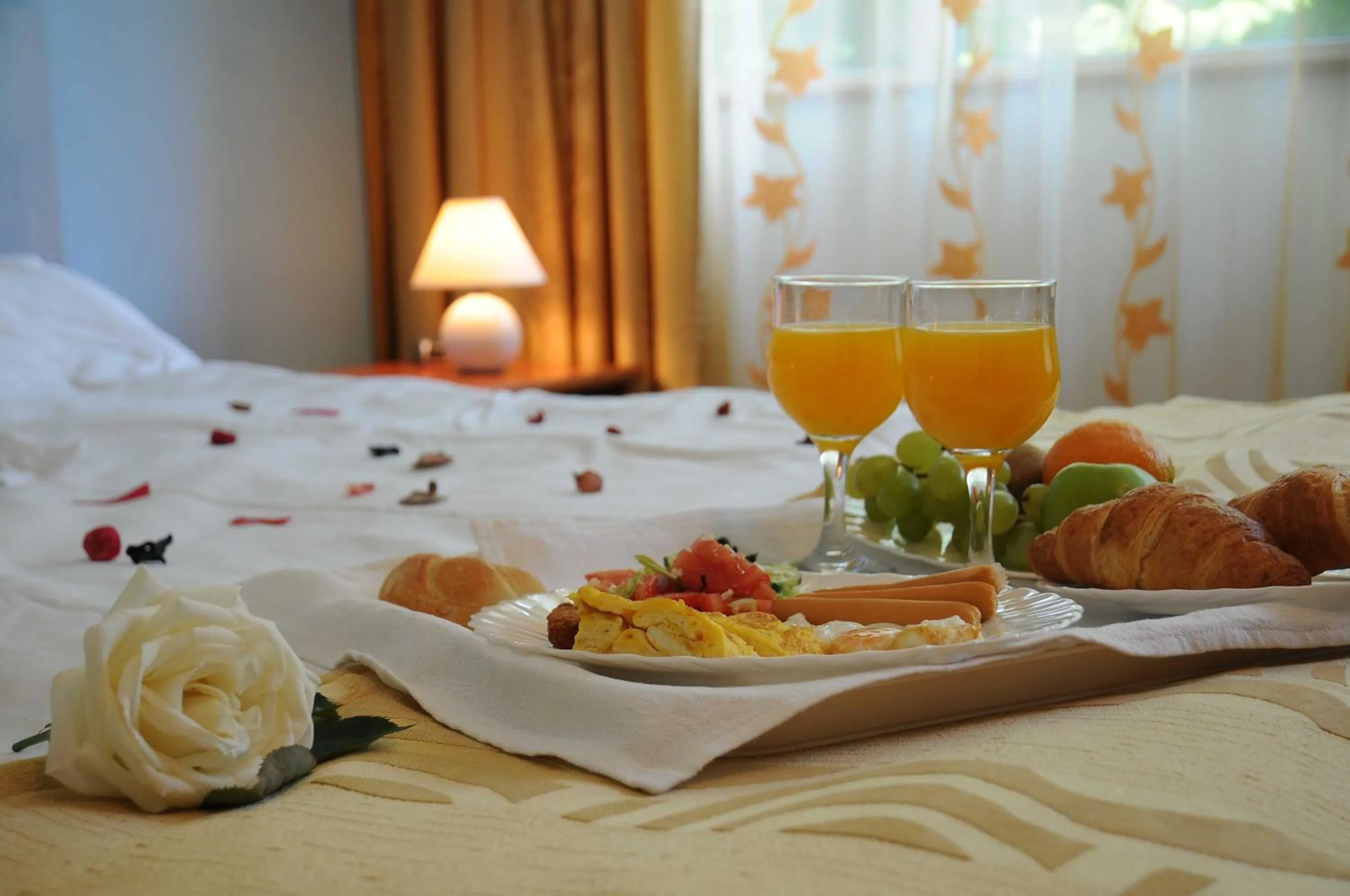 Bed in Hotel Herastrau