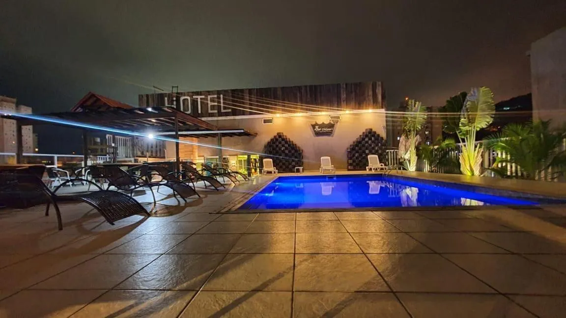 Swimming pool in Don Marcos Hotel com Restaurante e Pizzaria