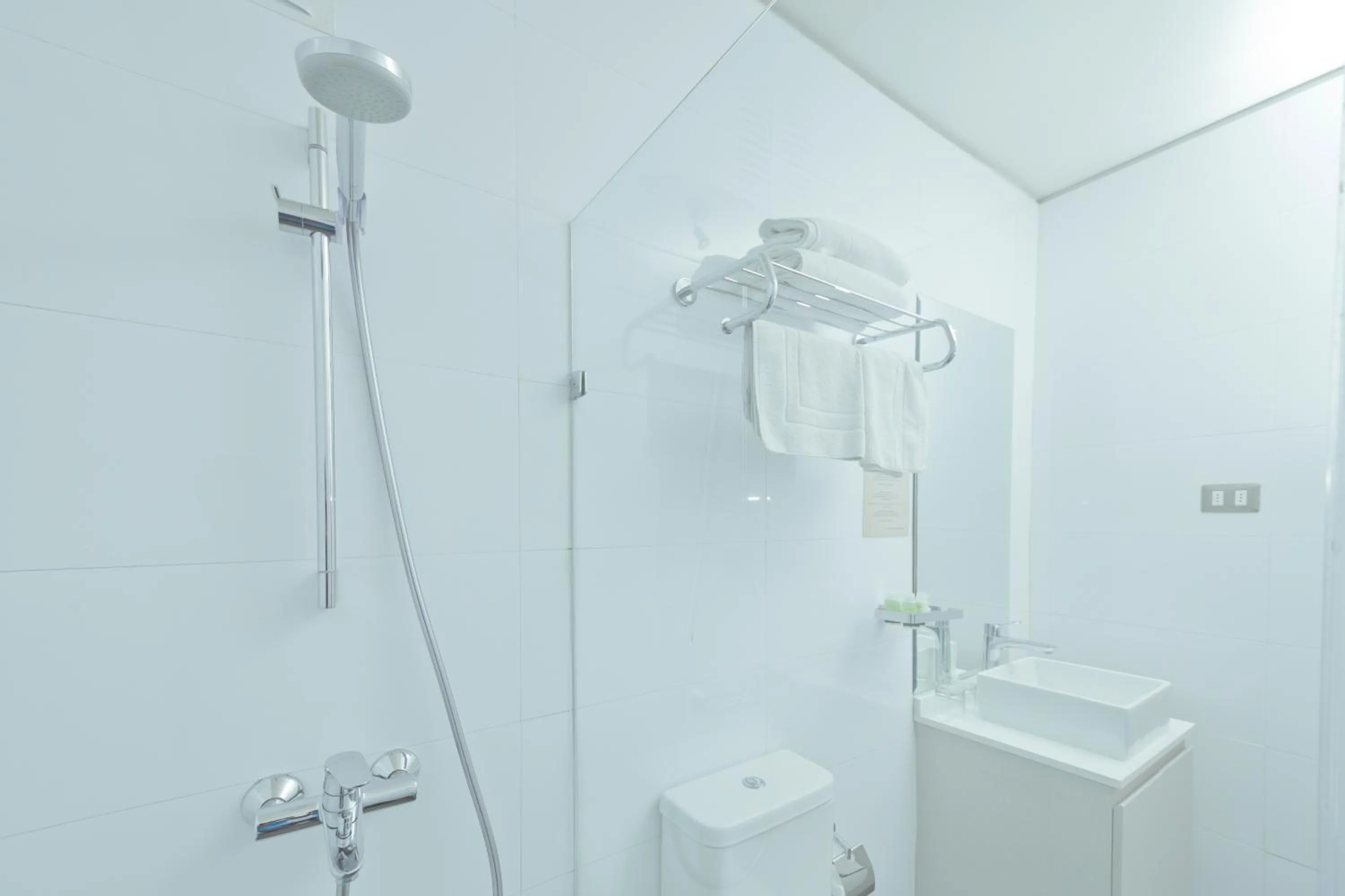 Shower in Hotel y Cabañas Campanario