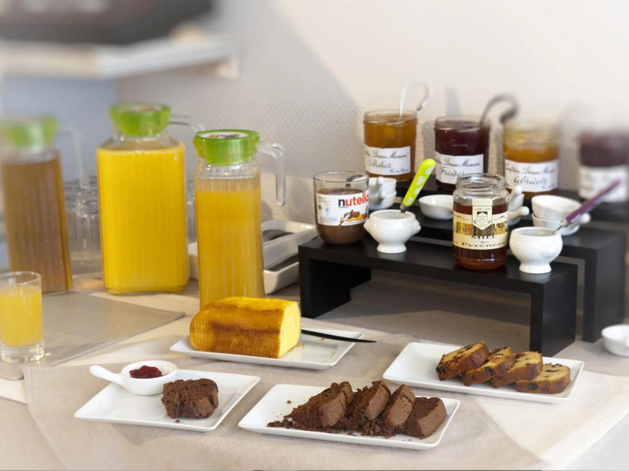 Restaurant/places to eat in Hôtel Beau Rivage