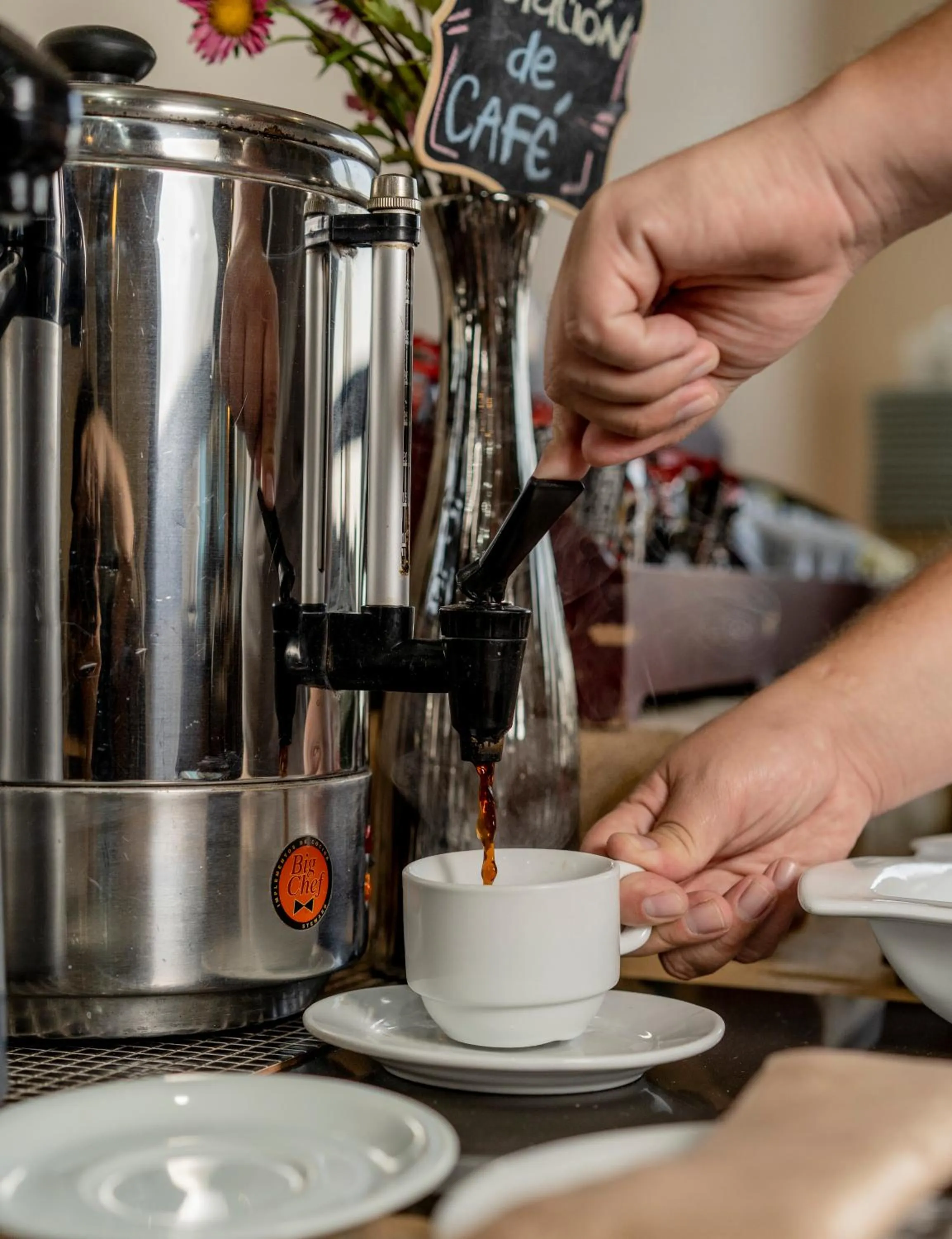Buffet breakfast in Gran Cavancha Suite