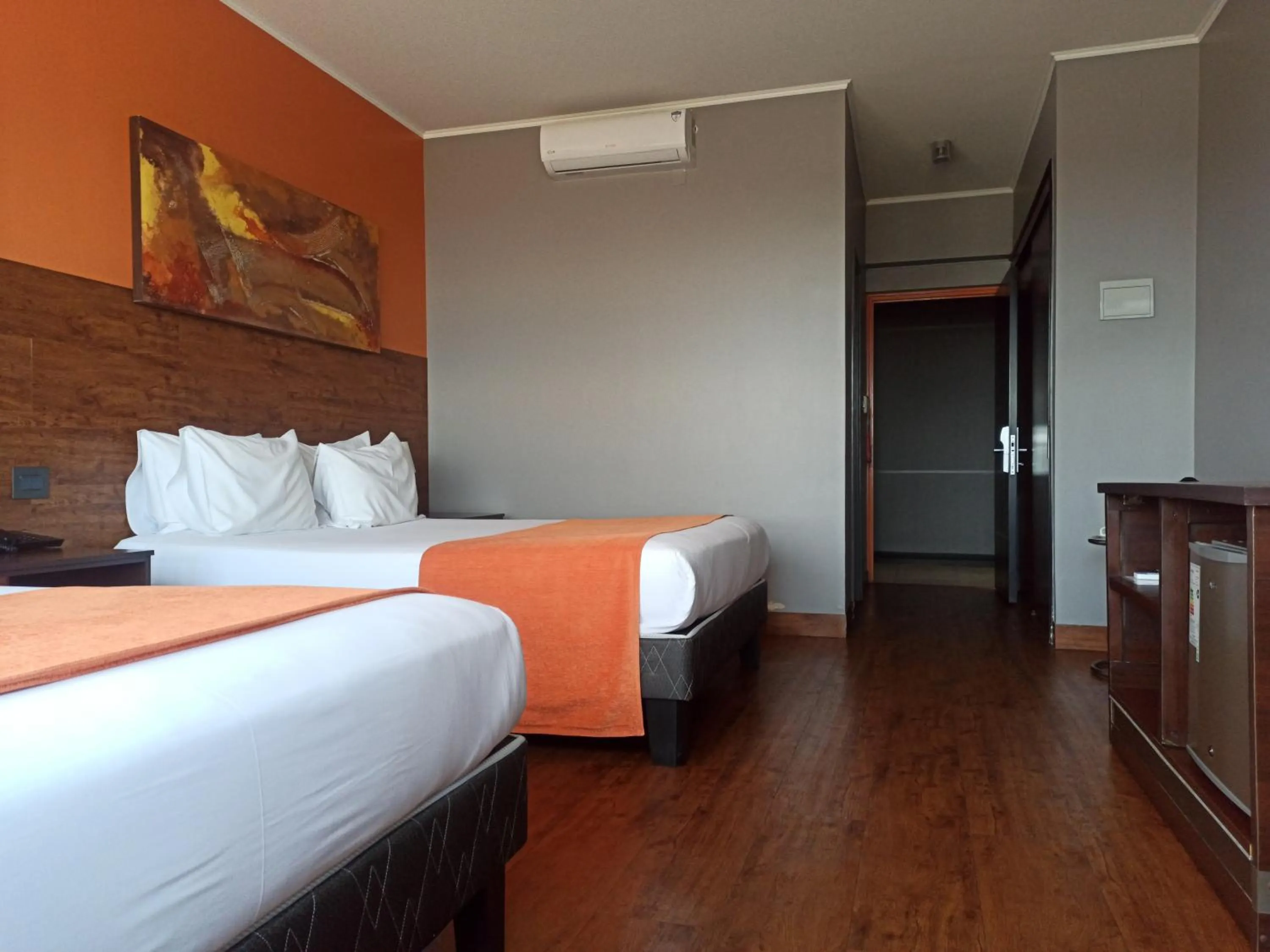 Photo of the whole room, Bed in Gran Cavancha Suite