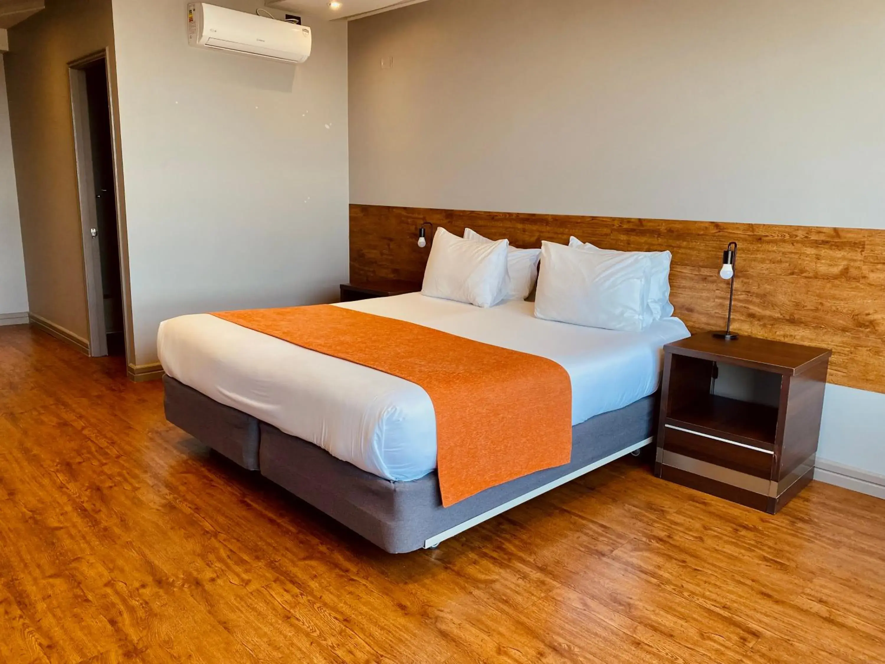 Double Room in Gran Cavancha Suite Double Room in Gran Cavancha Suite