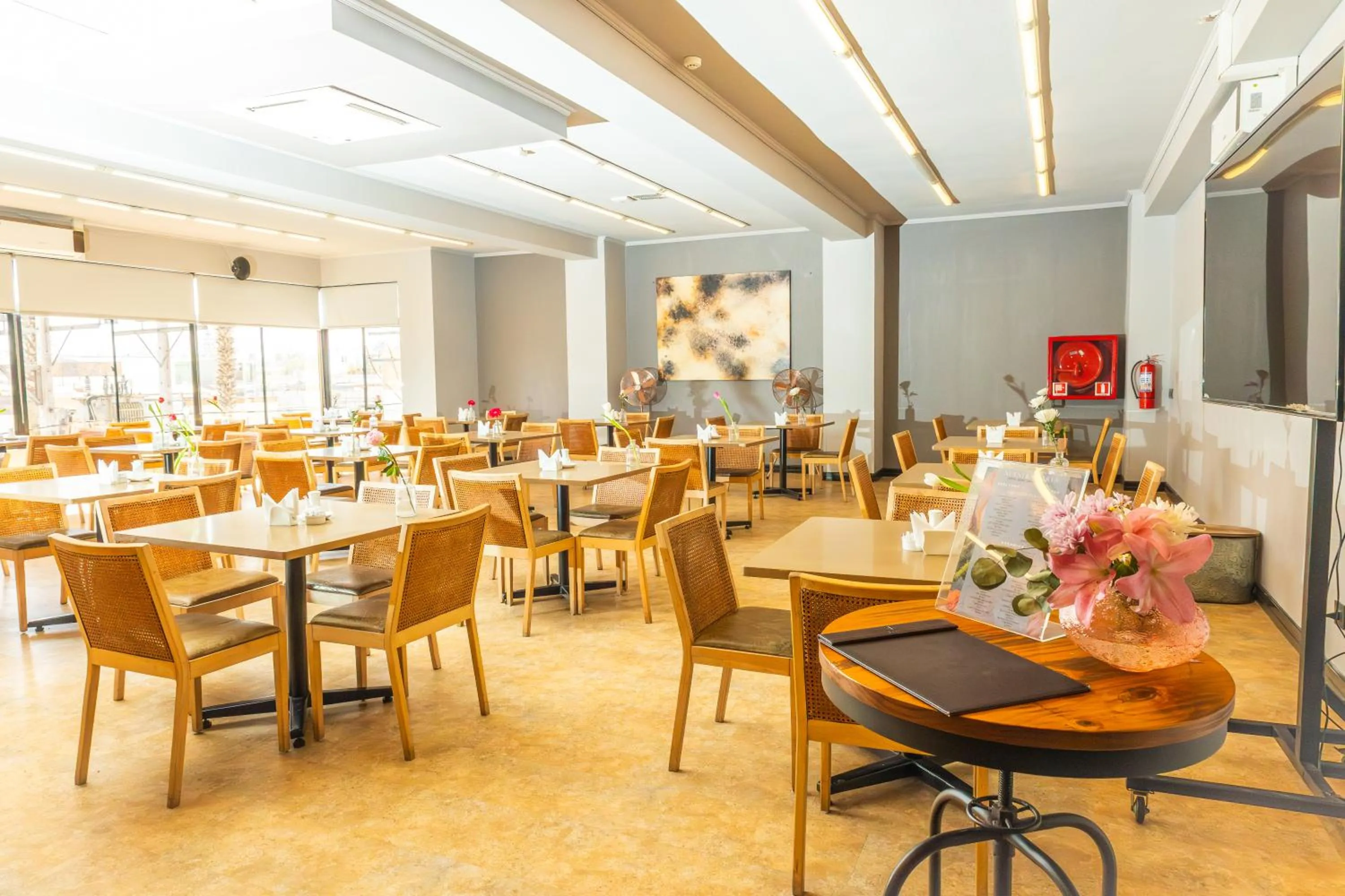 Restaurant/places to eat in Gran Cavancha Suite