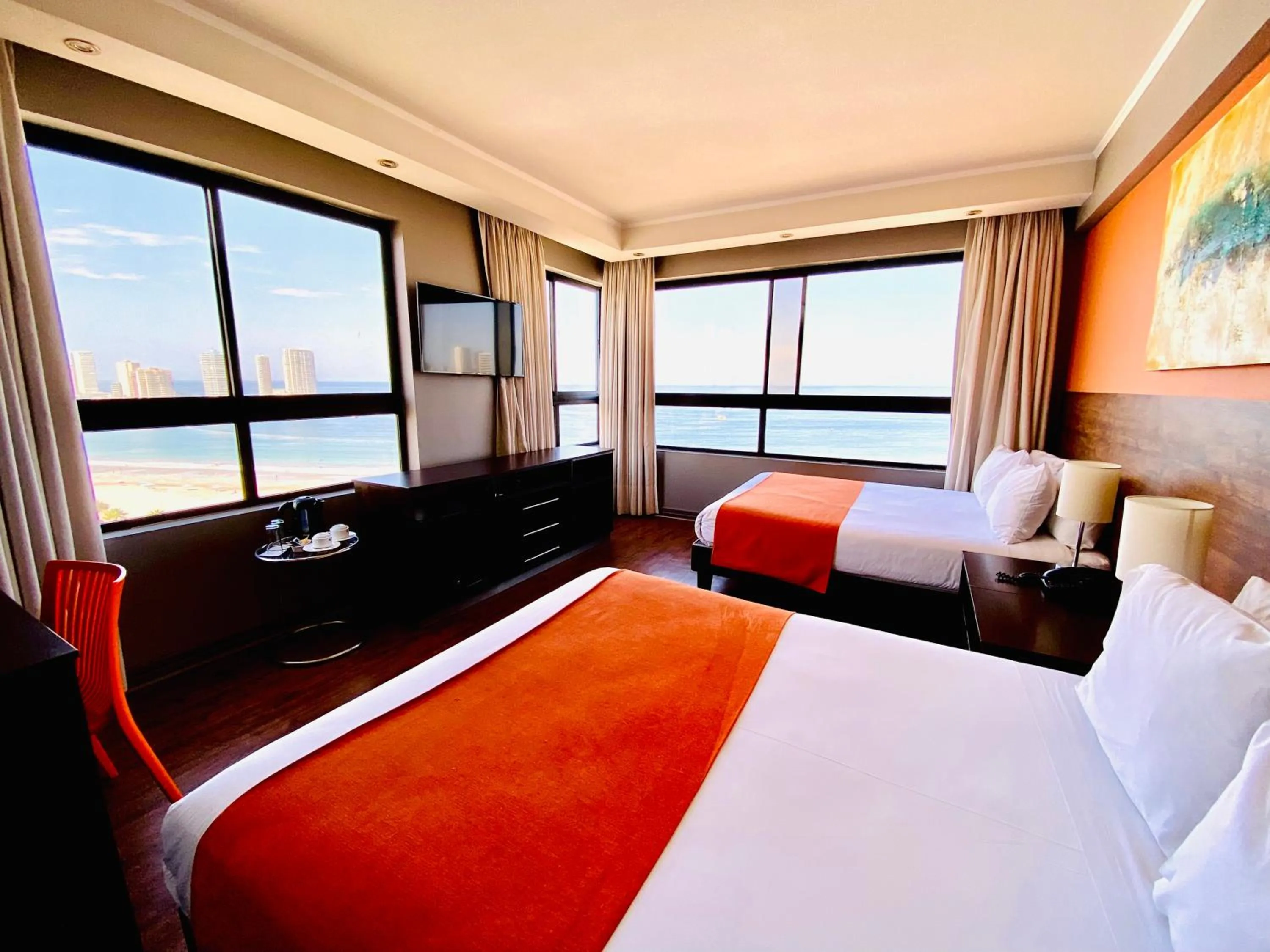 Photo of the whole room, Bed in Gran Cavancha Suite