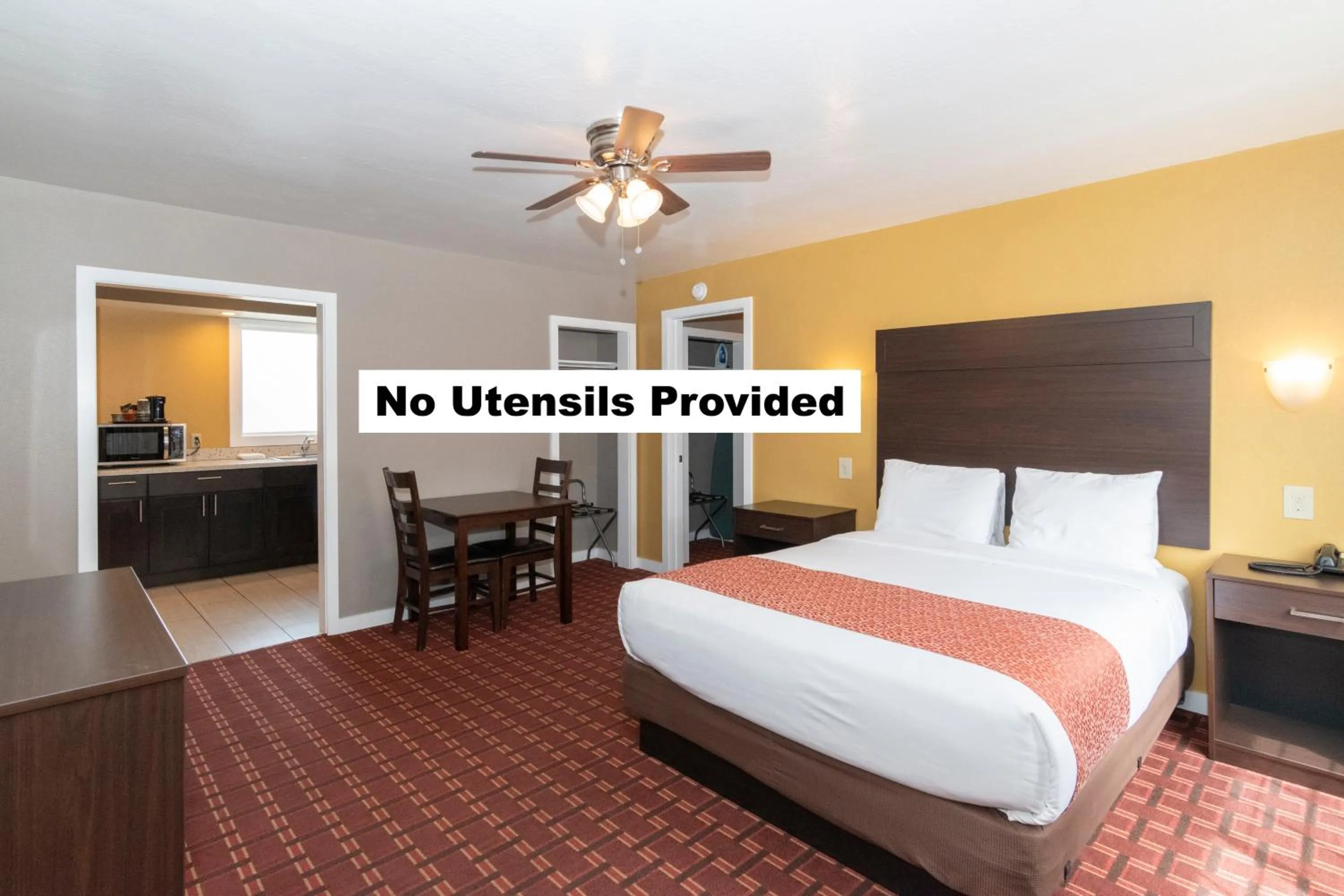 Bed in Capitol Hill Motel