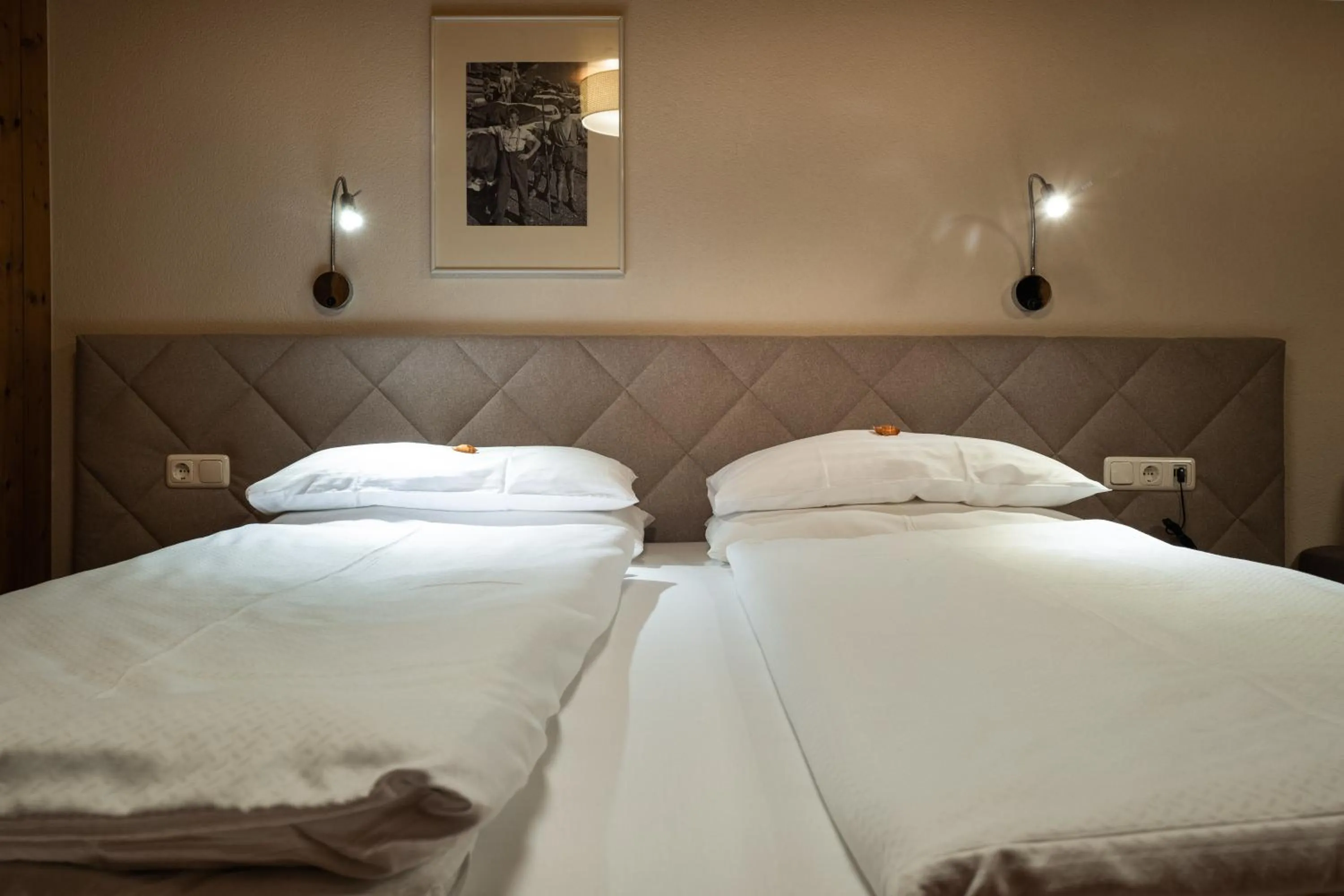 Bed in Hotel Senningerbräu