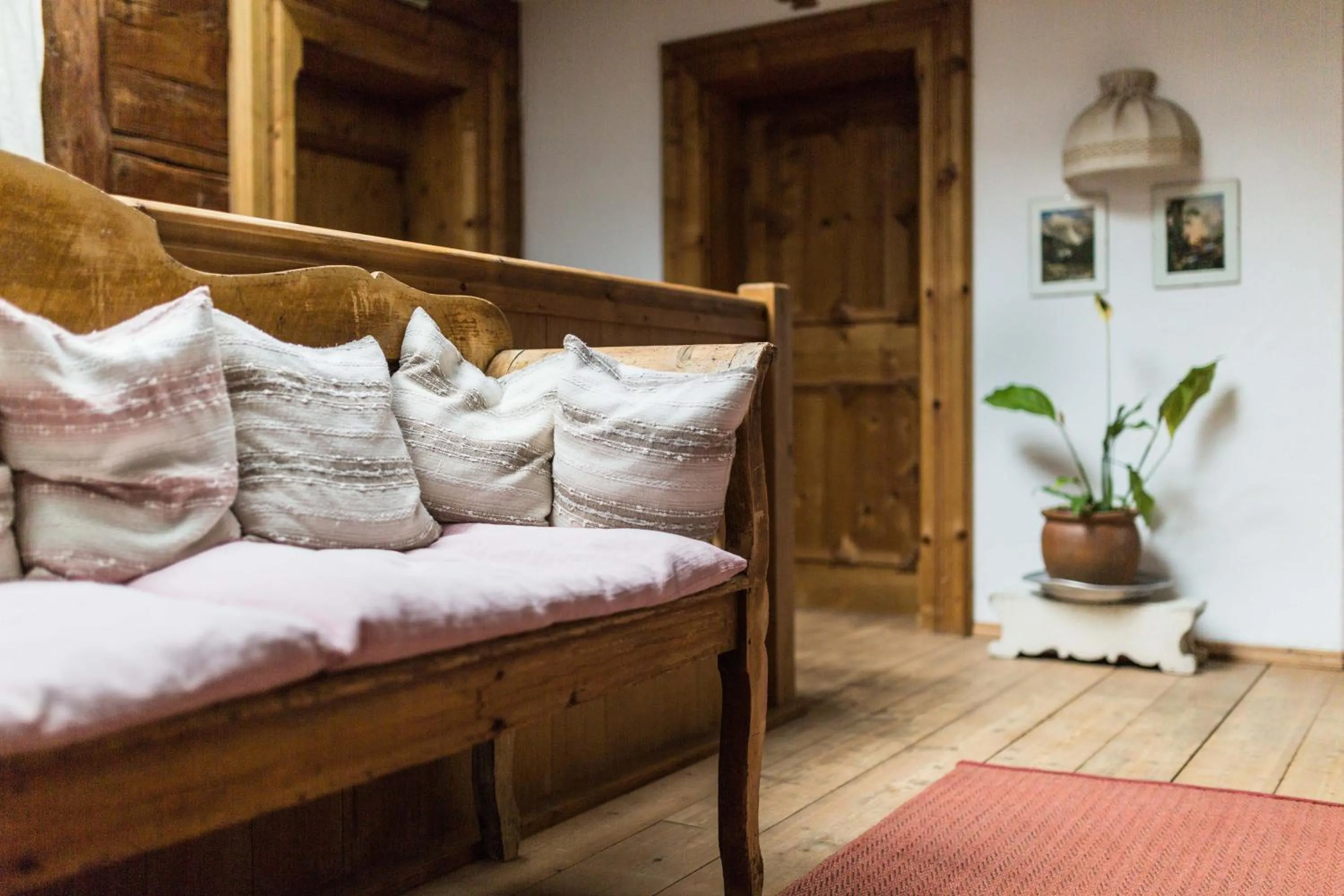 Decorative detail in Hotel Senningerbräu