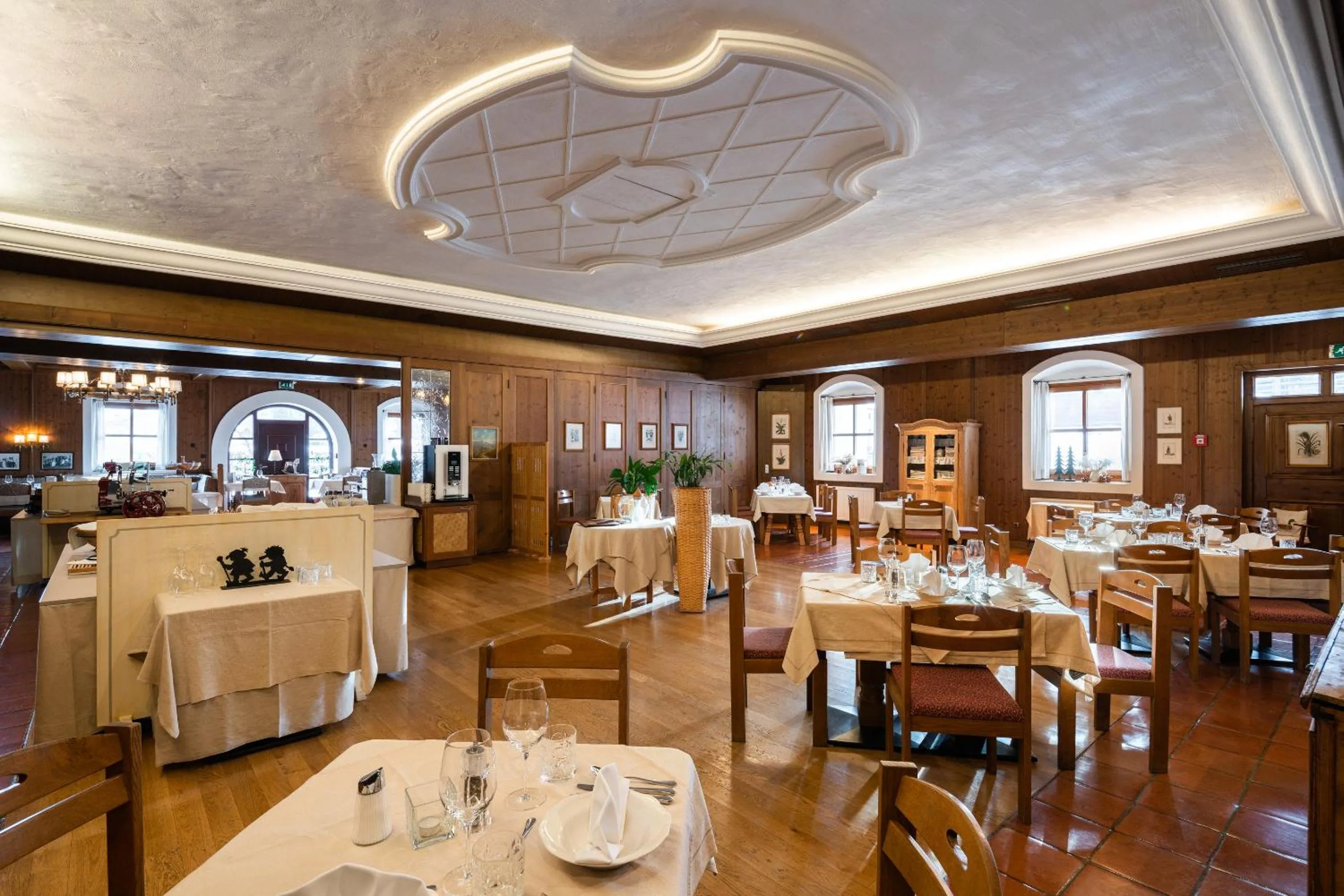 Restaurant/places to eat in Hotel Senningerbräu