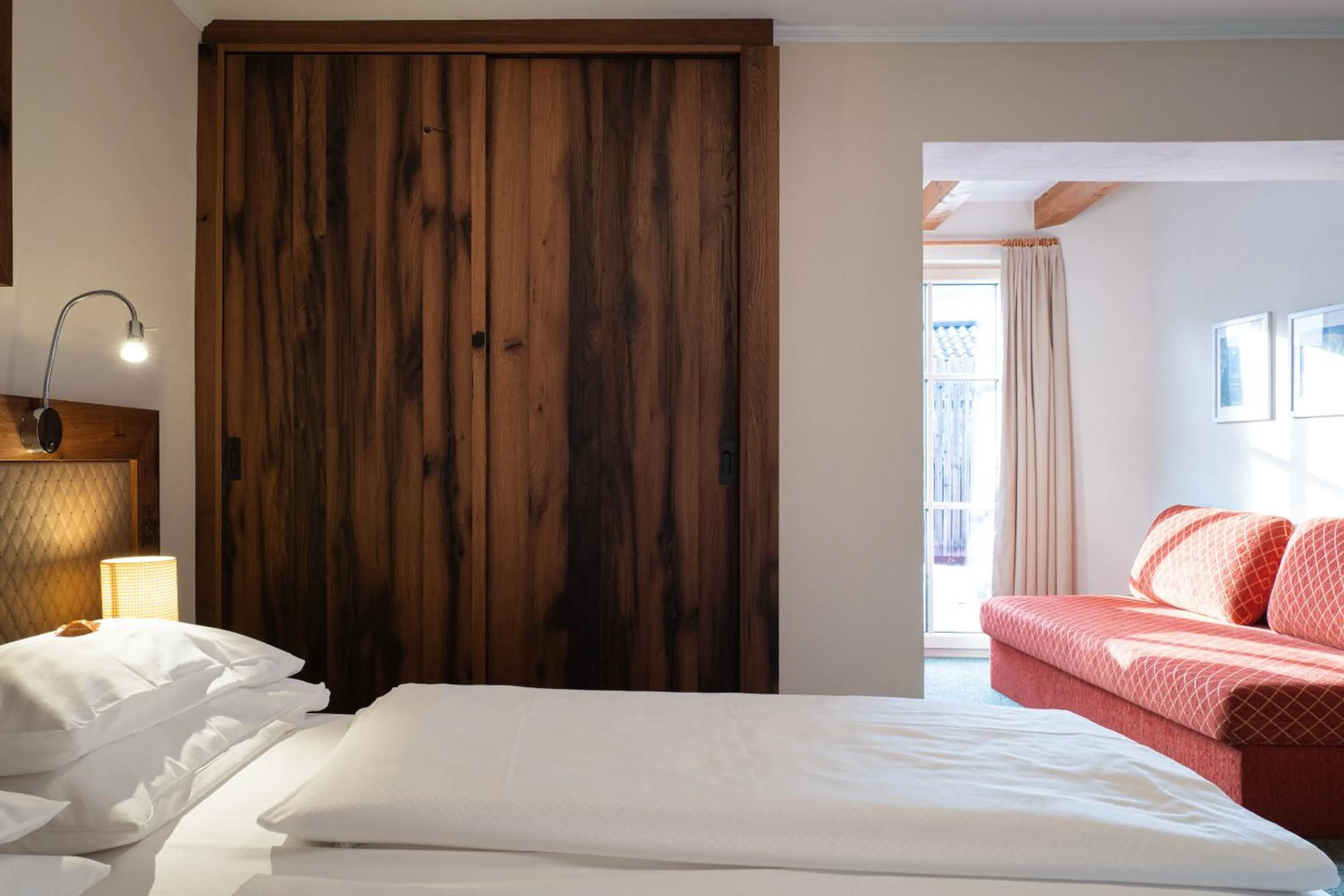 Bed in Hotel Senningerbräu