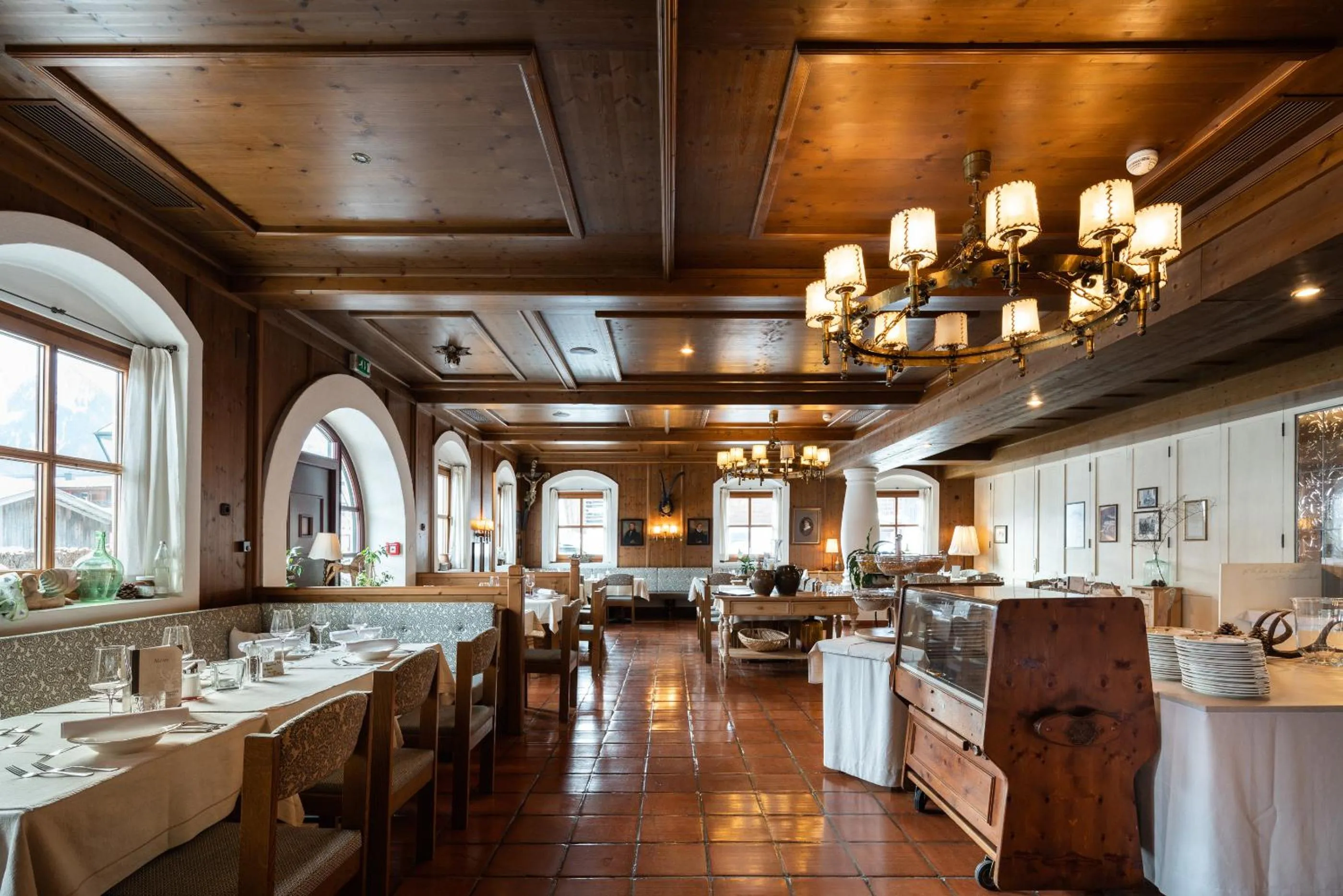 Restaurant/places to eat in Hotel Senningerbräu