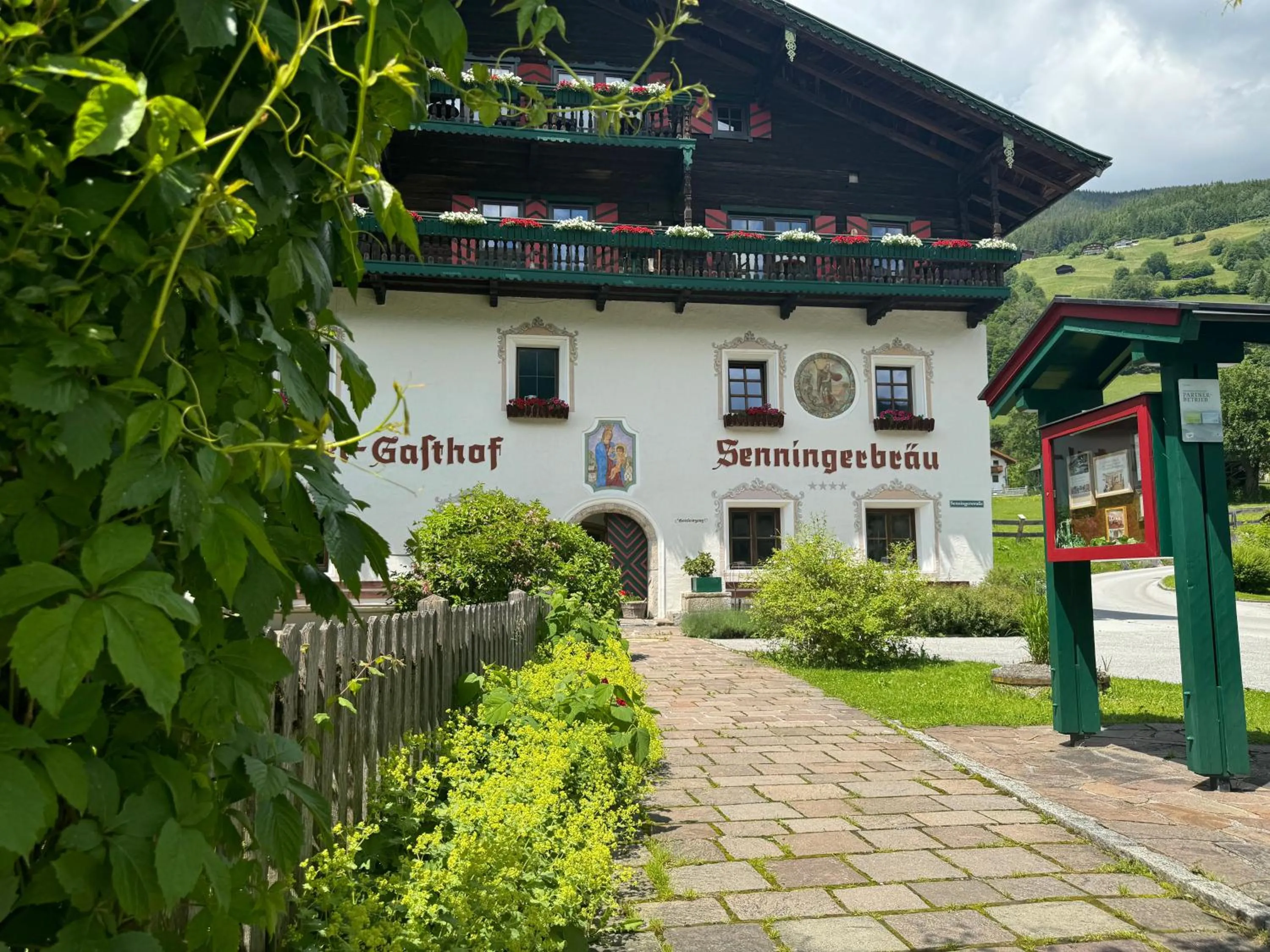 Property building in Hotel Senningerbräu