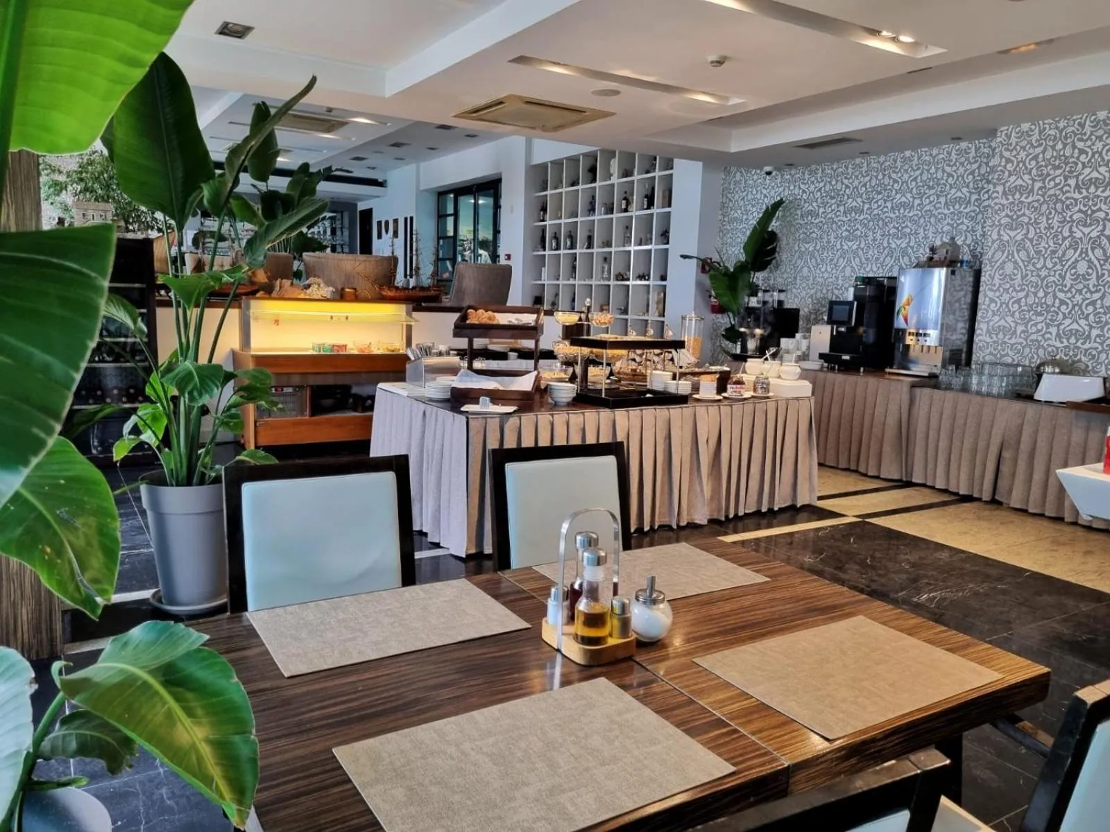 Restaurant/places to eat in Hotel Gala Split