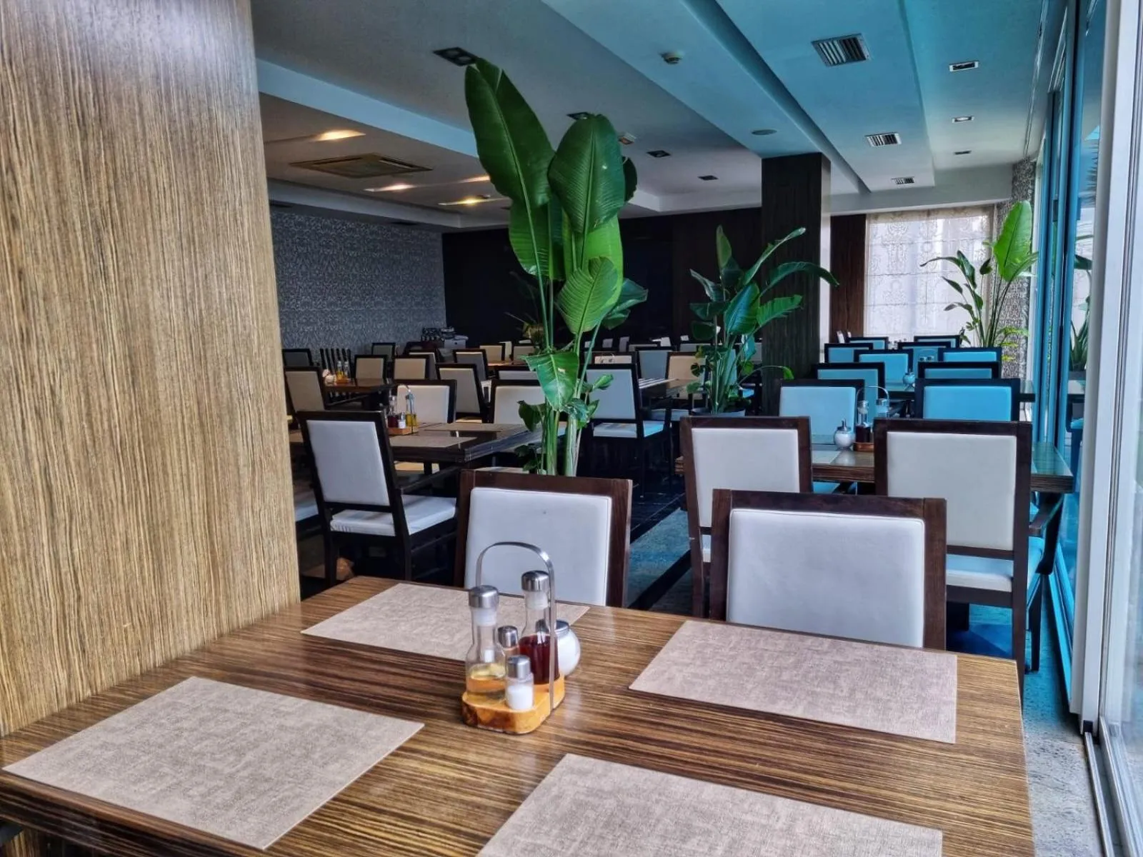 Restaurant/places to eat in Hotel Gala Split