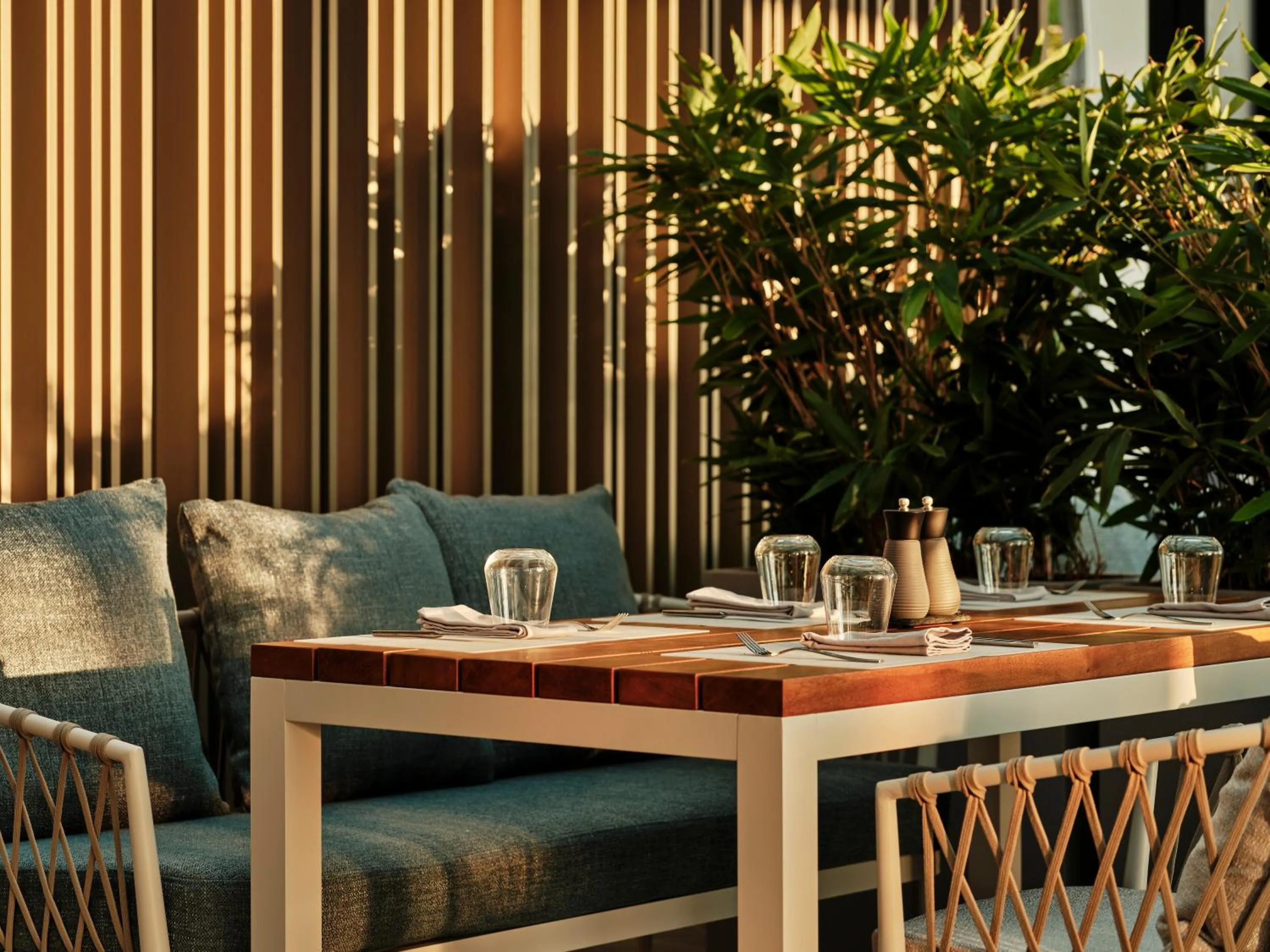 Restaurant/places to eat in Crowne Plaza Sofia by IHG