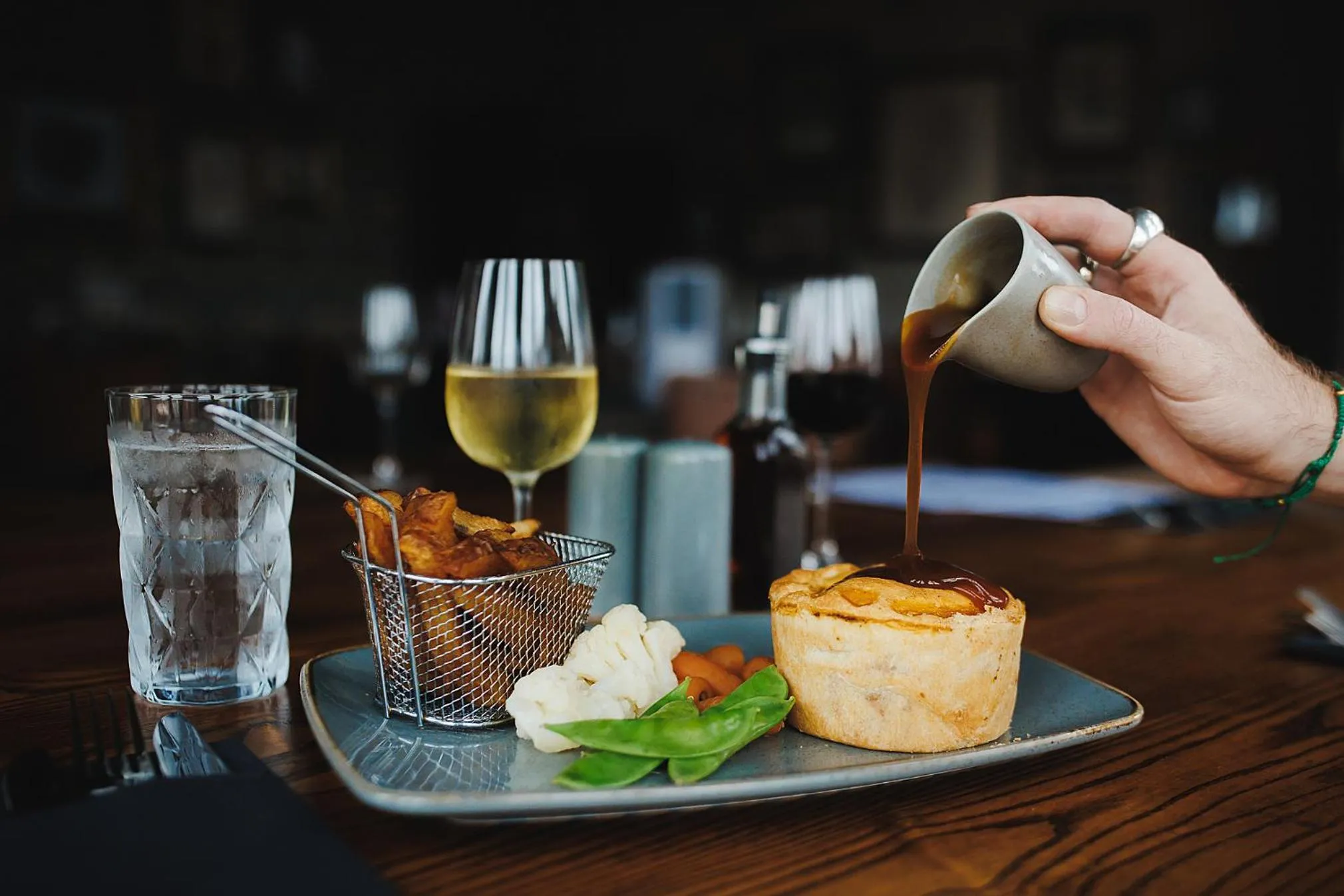 Food and drinks in The Dukeries Lodge, Edwinstowe, Nottinghamshire