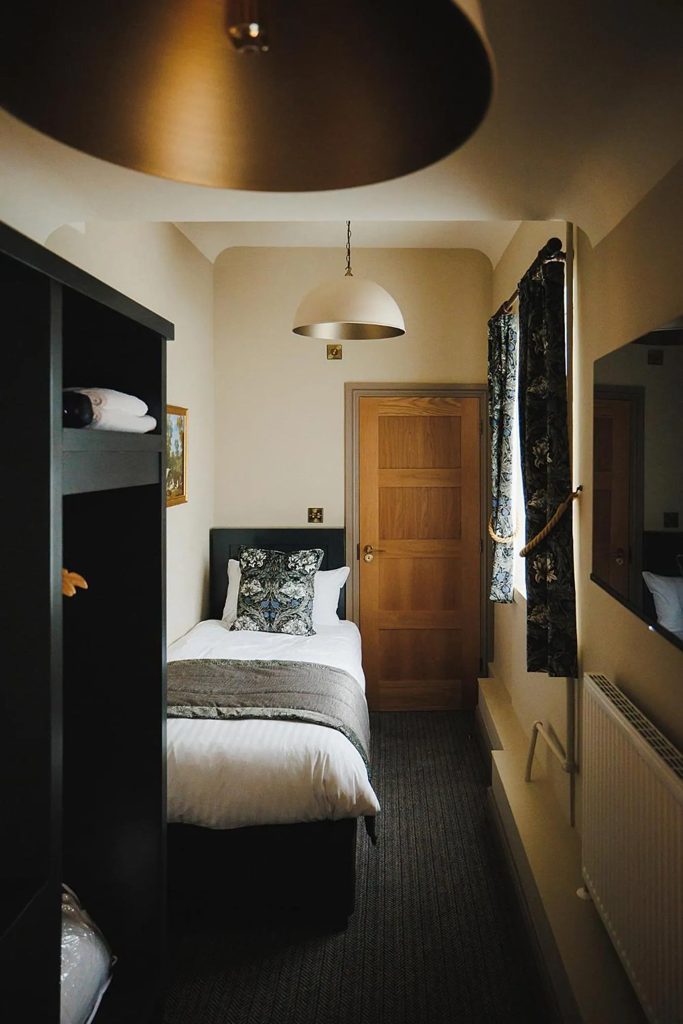 Bed in The Dukeries Lodge, Edwinstowe, Nottinghamshire