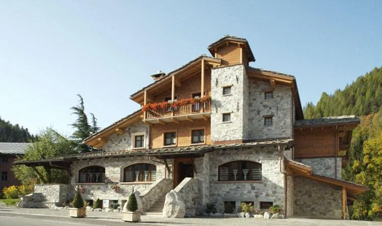 Property building in Relais Del Nazionale