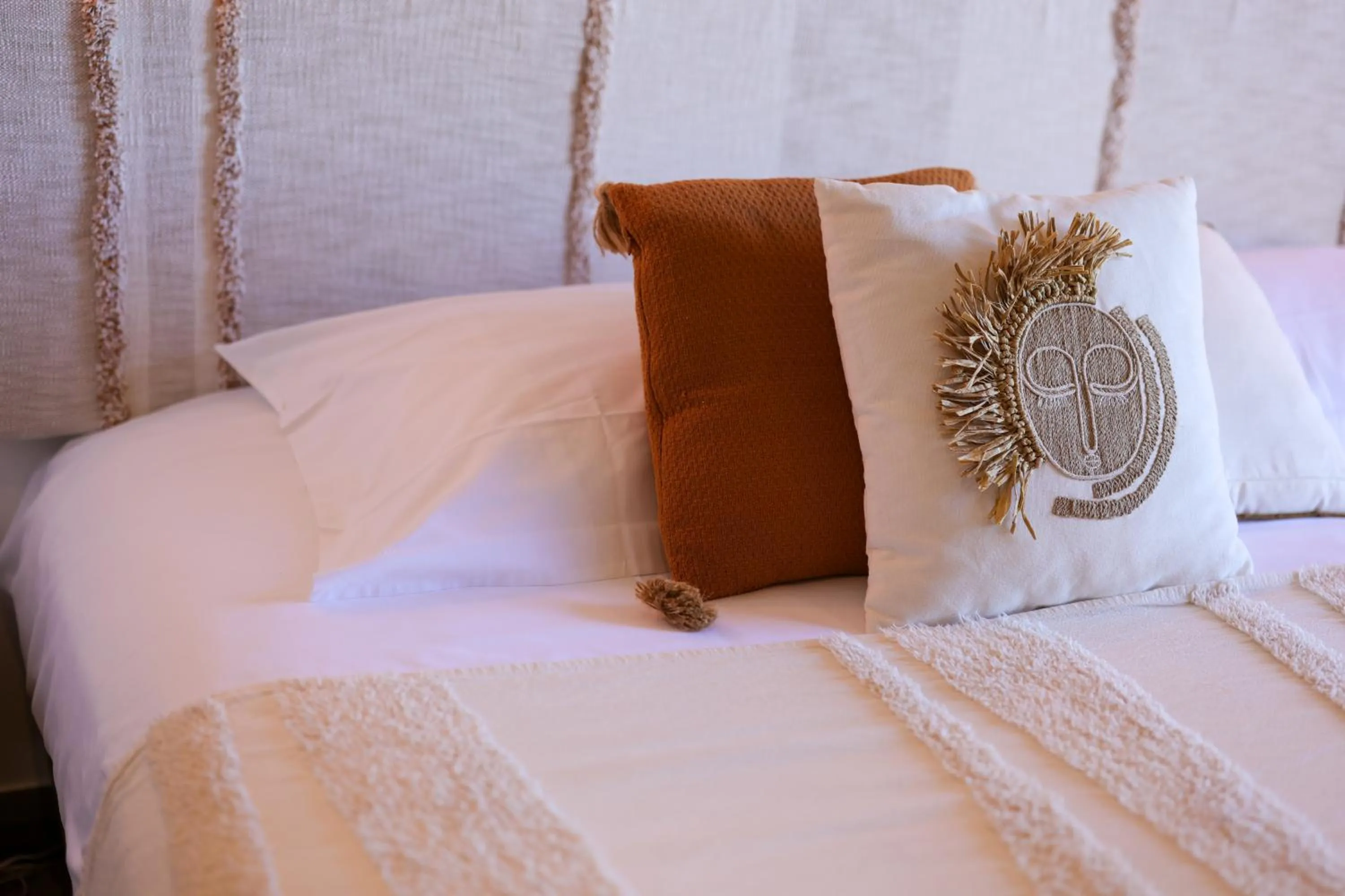 Decorative detail, Bed in Le Saint Erasme, Hotel Eco Friendly