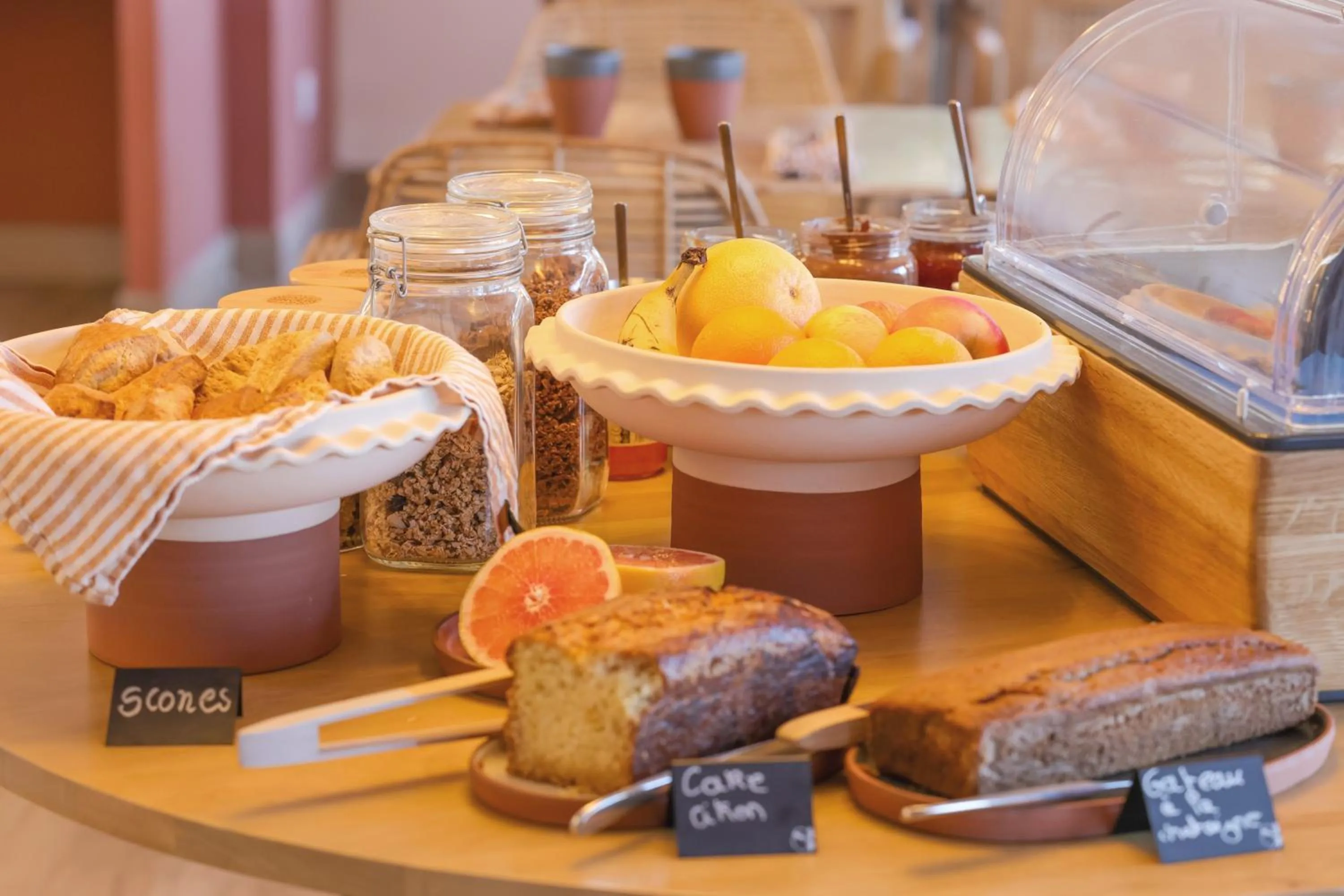 Buffet breakfast in Le Saint Erasme, Hotel Eco Friendly