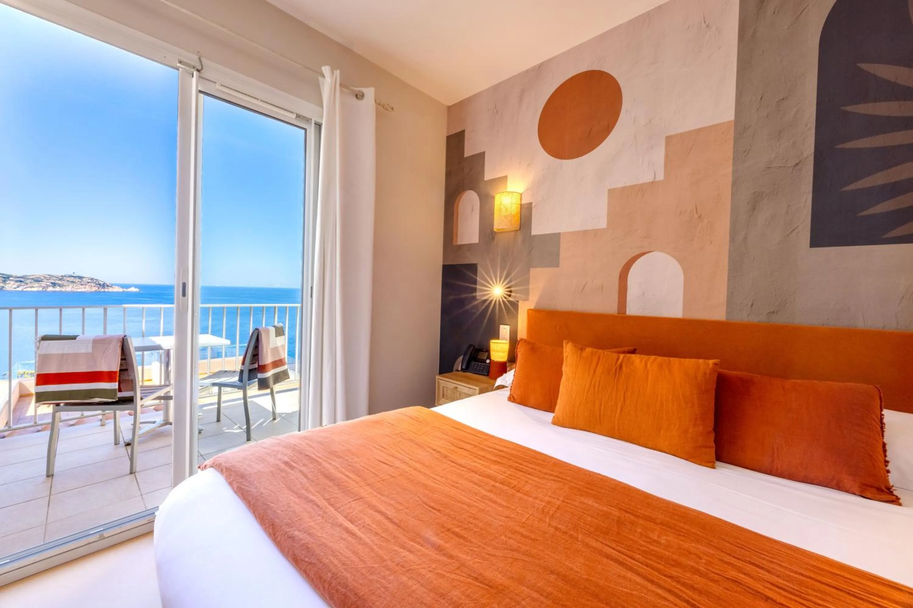 Photo of the whole room, Bed in Le Saint Erasme, Hotel Eco Friendly