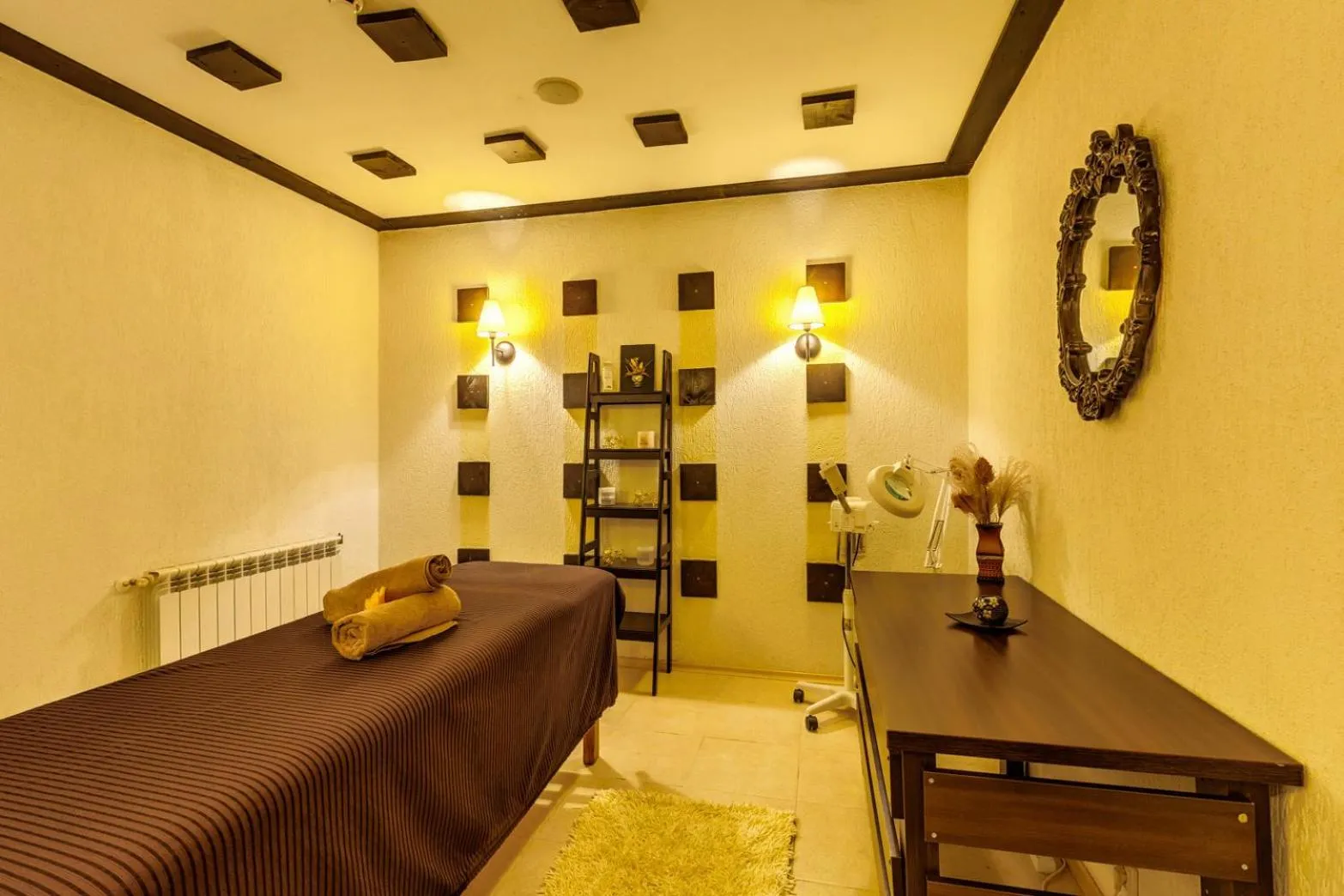 Massage, Bed in Apart Hotel Dream