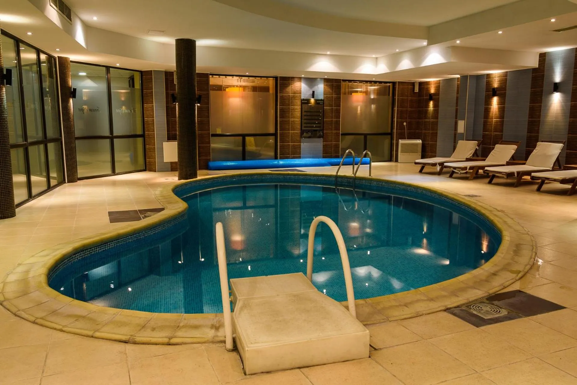 Swimming pool in Apart Hotel Dream