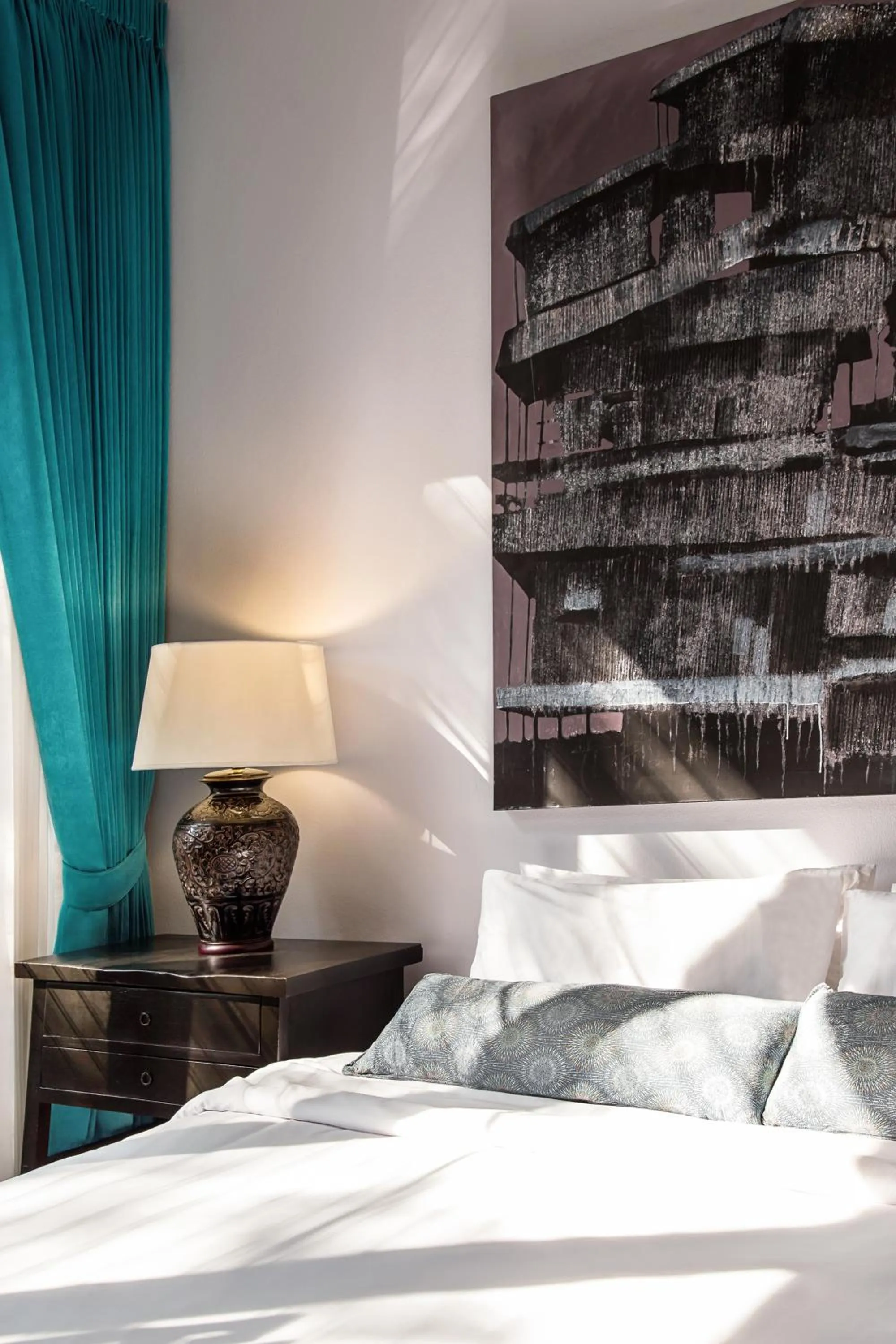 Bed in JARITT NyMMANH